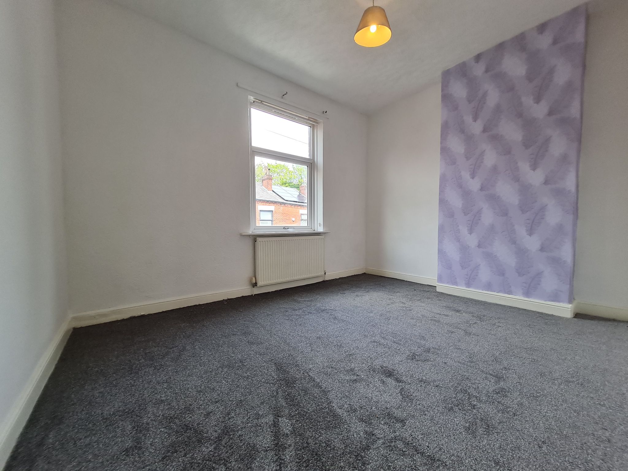 2 bedroom mid terraced house Let in Bolton - Bedroom