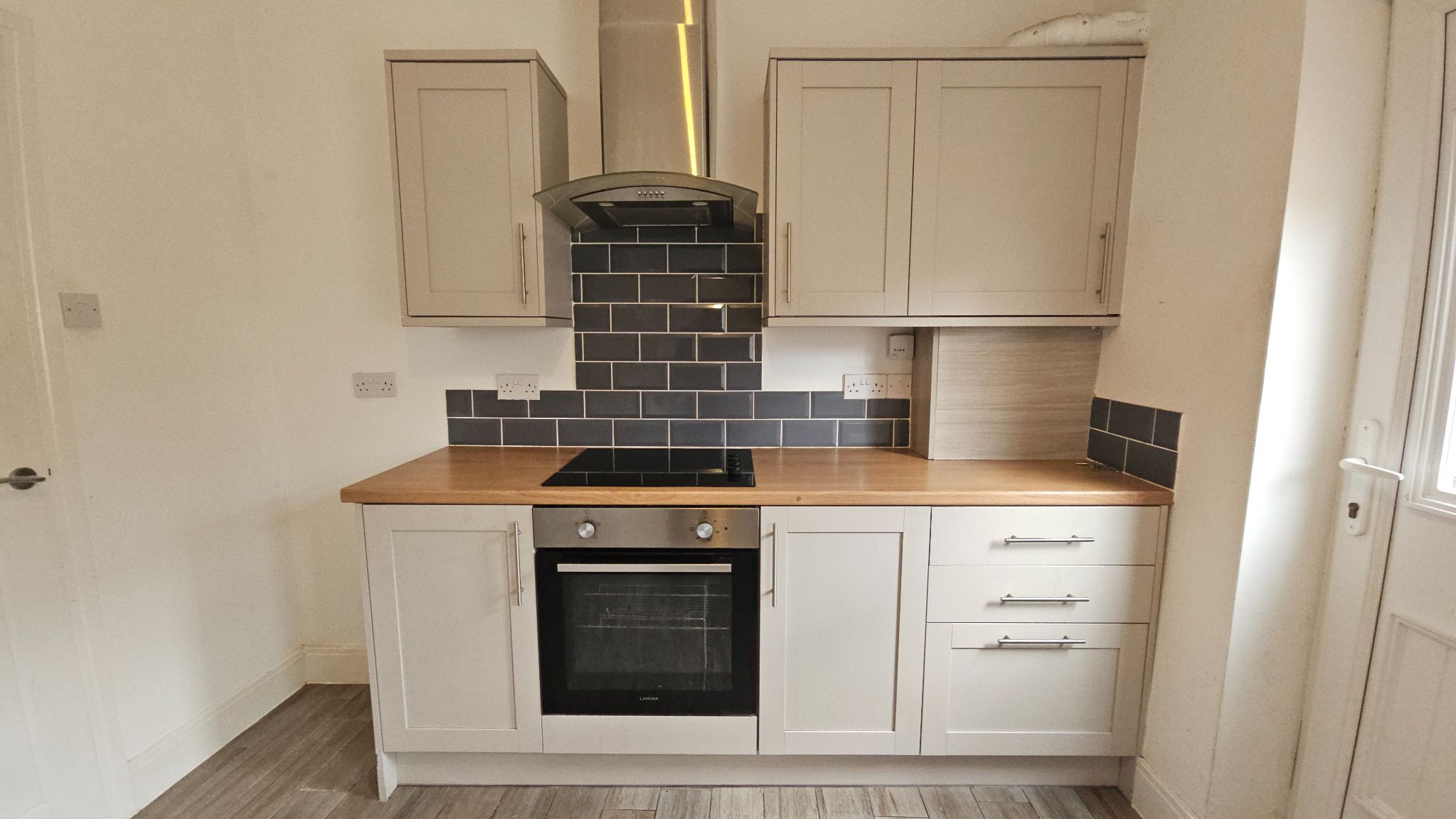 2 bedroom cottage house To Let in Chorley - Photograph 8