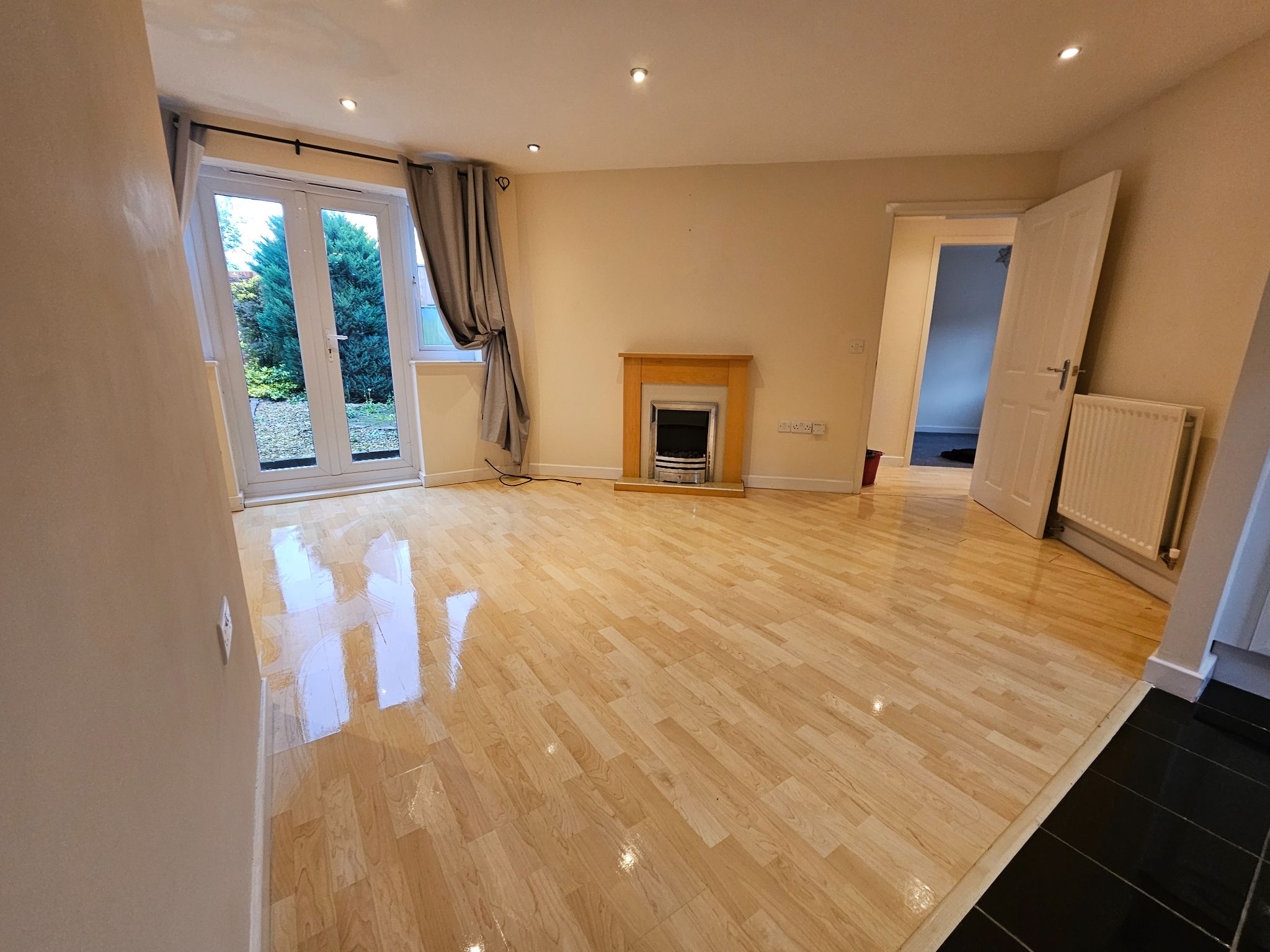 2 bedroom apartment flat/apartment Let in Chorley - Open plan lounge