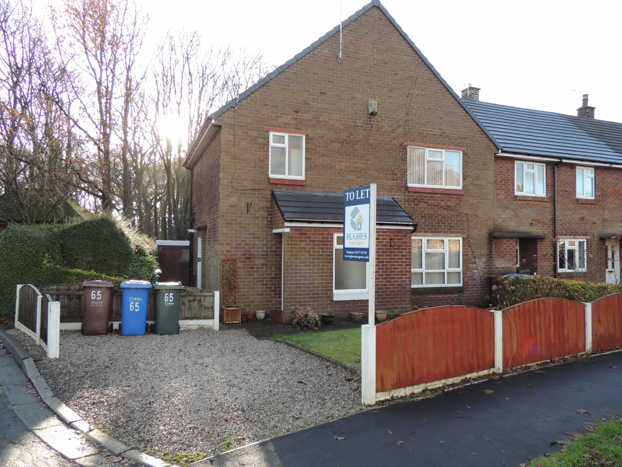 2 bedroom apartment flat/apartment To Let in Chorley - Front