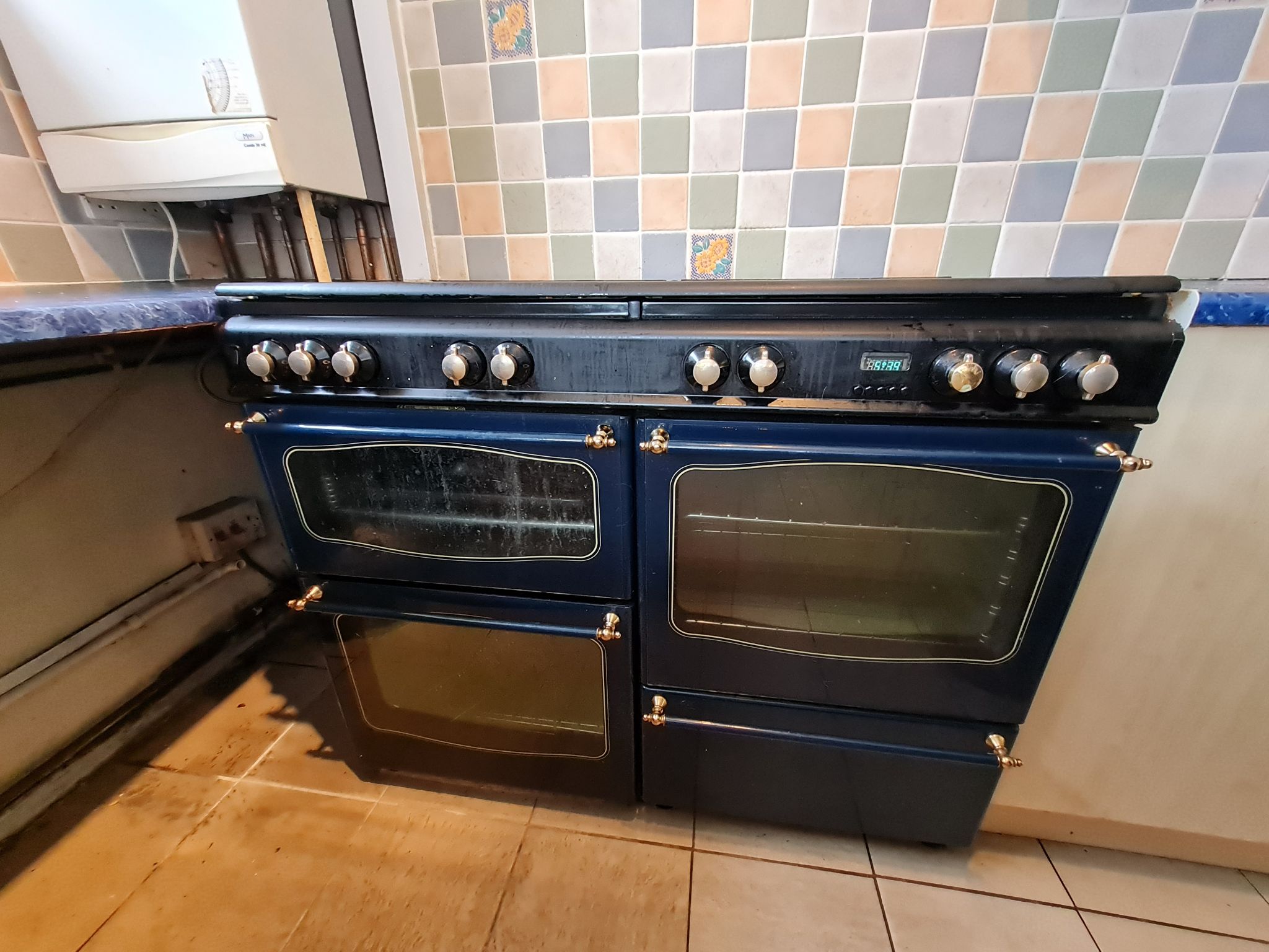 2 bedroom mid terraced house Let in Chorley - Photograph 14