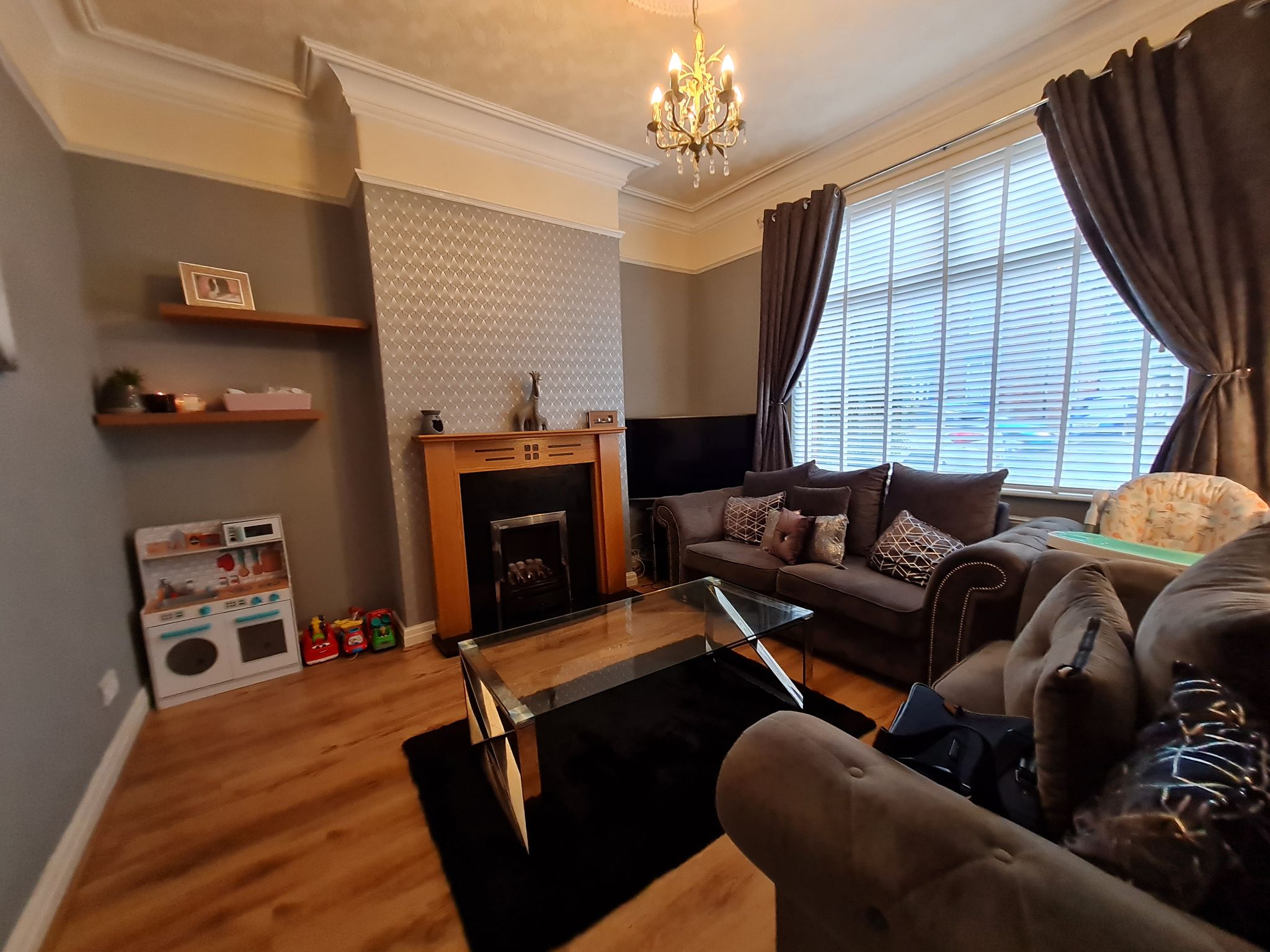 3 bedroom mid terraced house Let in Chorley - Property photograph