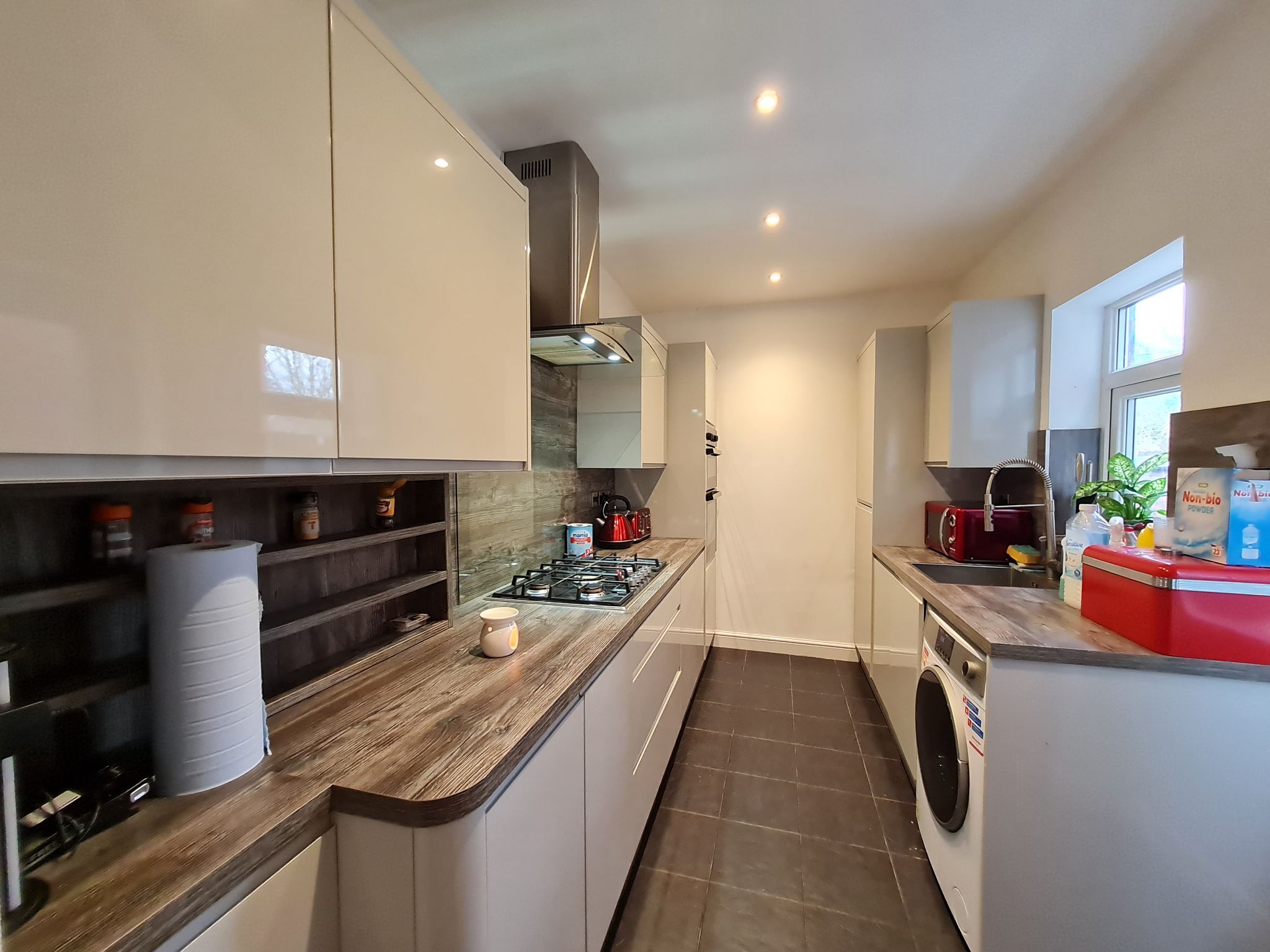 3 bedroom mid terraced house Let in Chorley - Property photograph