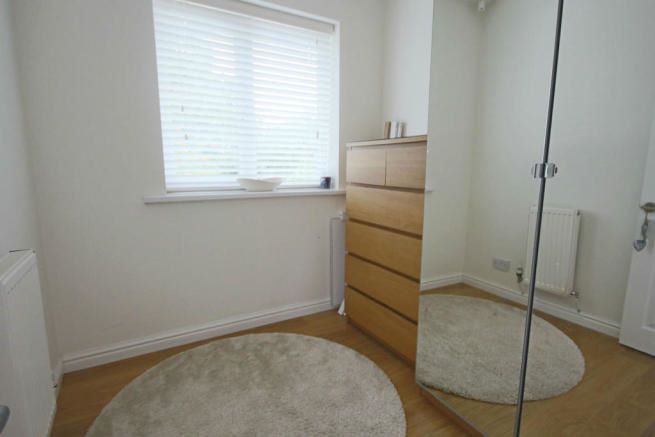 3 bedroom semi-detached house Let in Chorley - Bedroom Three