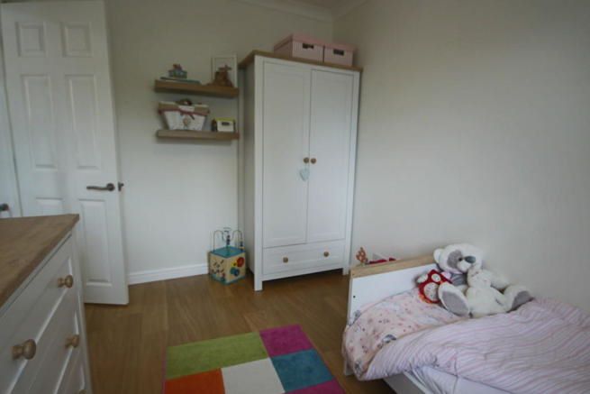 3 bedroom semi-detached house Let in Chorley - Large bedroom two