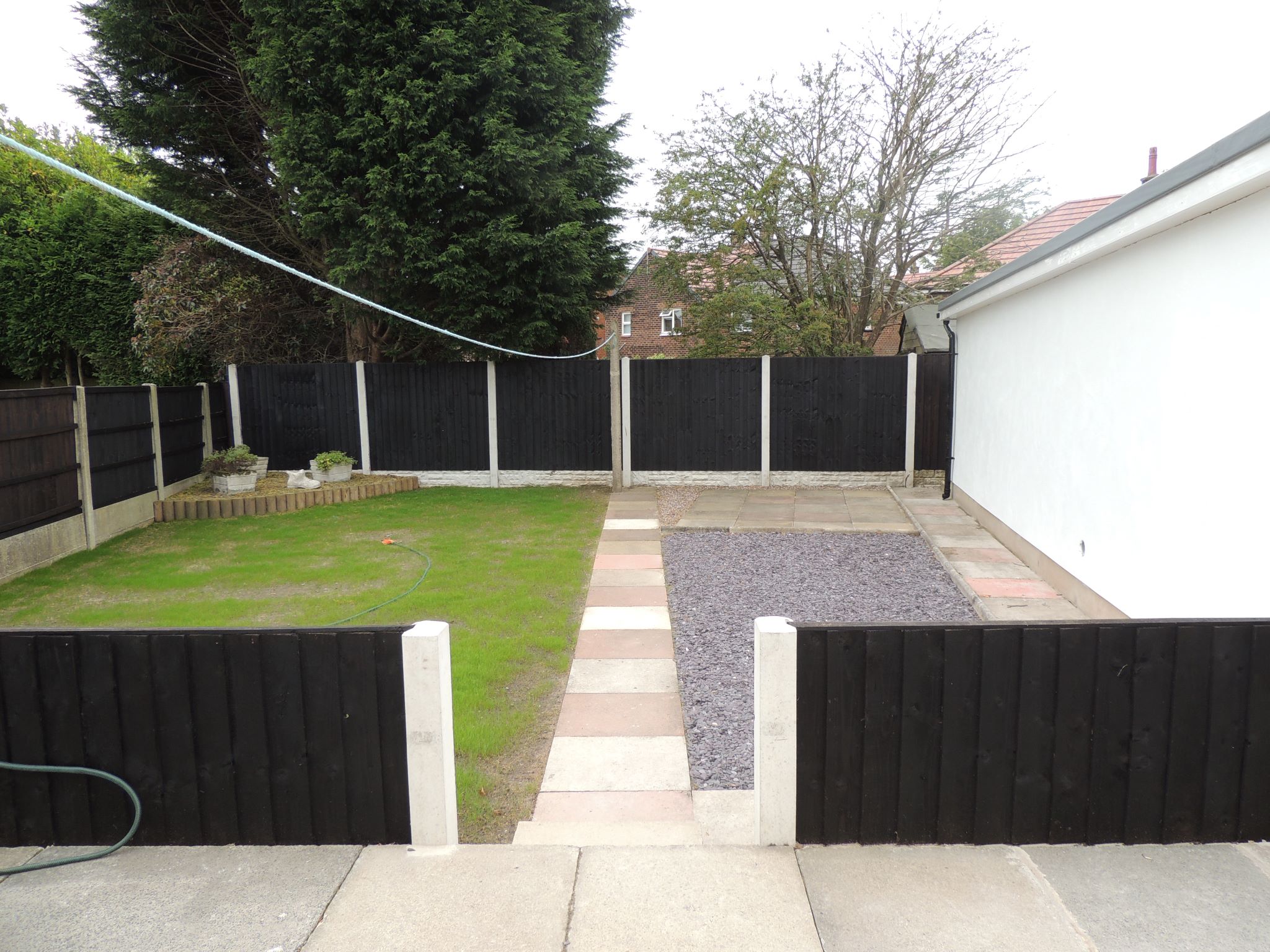 3 bedroom detached house Let in Chorley - Back Garden