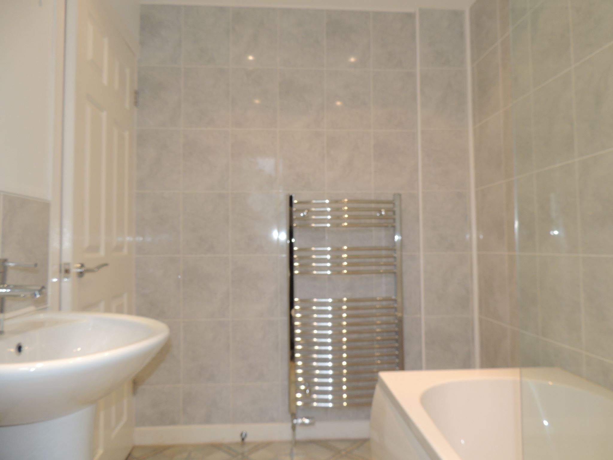 3 bedroom detached house Let in Chorley - Downstairs bathroom