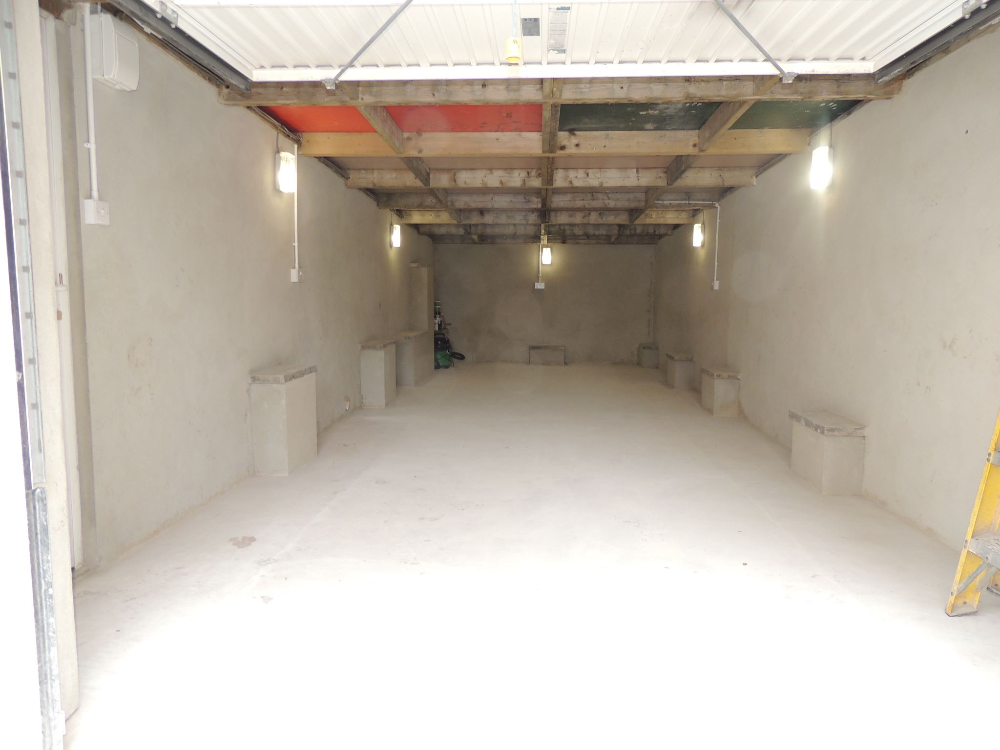 3 bedroom detached house Let in Chorley - Garage