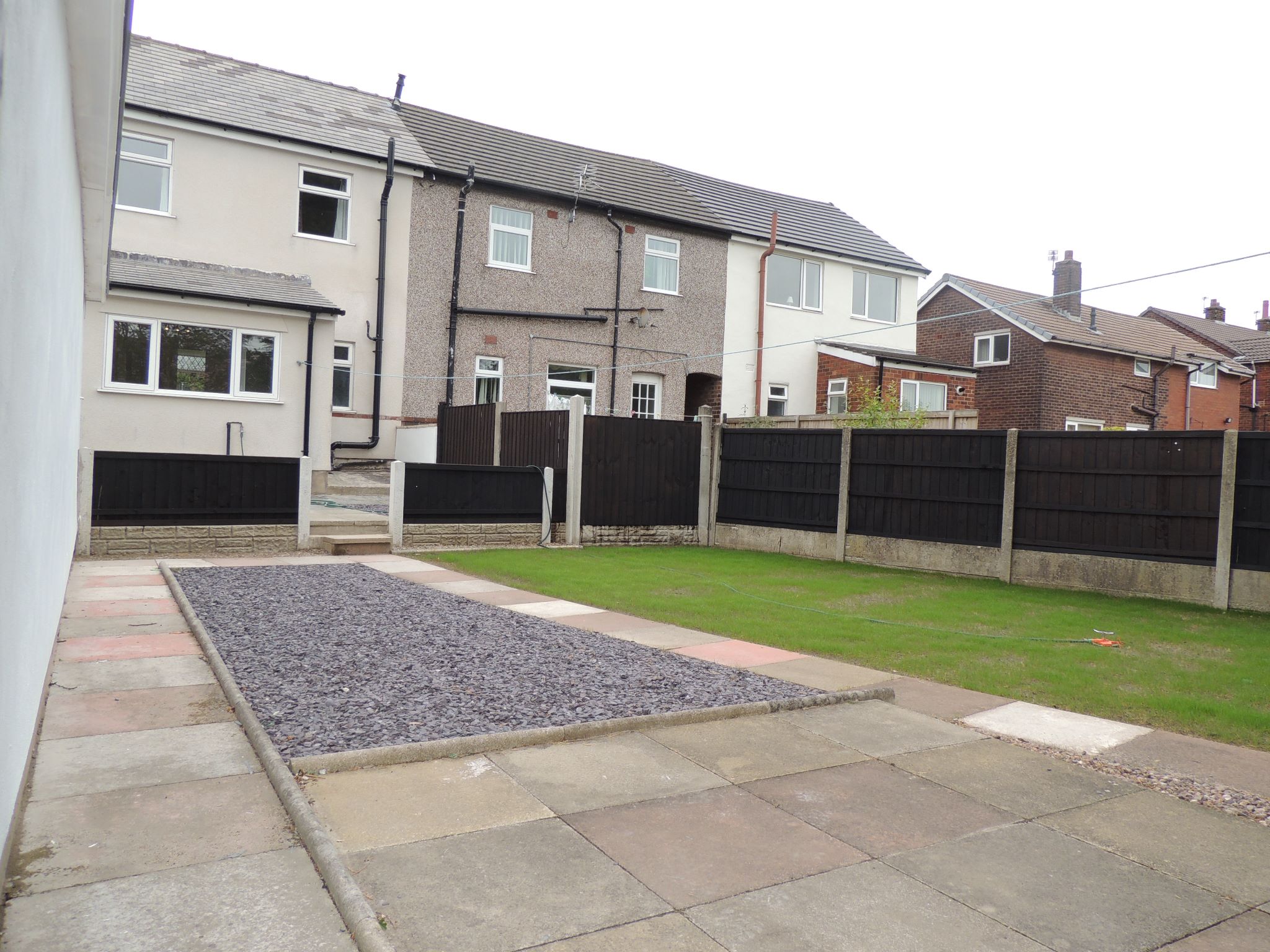 3 bedroom detached house Let in Chorley - Back Garden