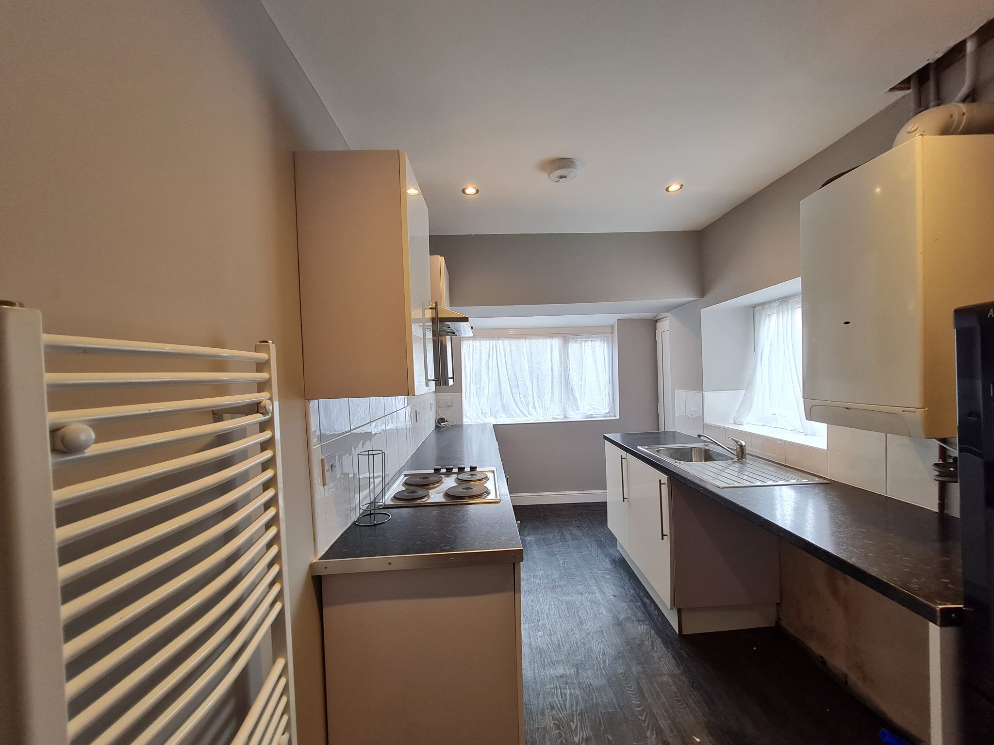 2 bedroom apartment flat/apartment To Let in Chorley - Kitchen