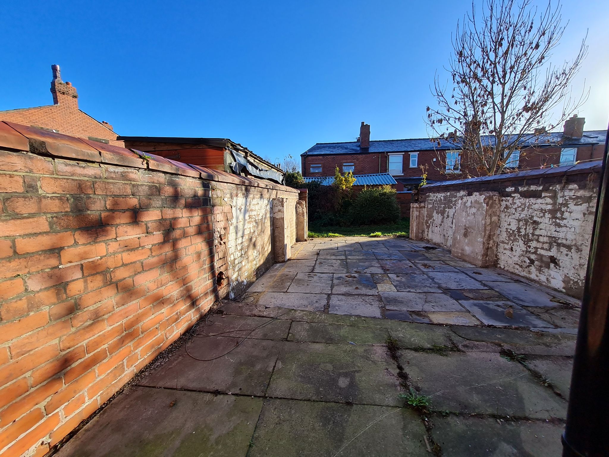 3 bedroom mid terraced house Let in Chorley - Photograph 18