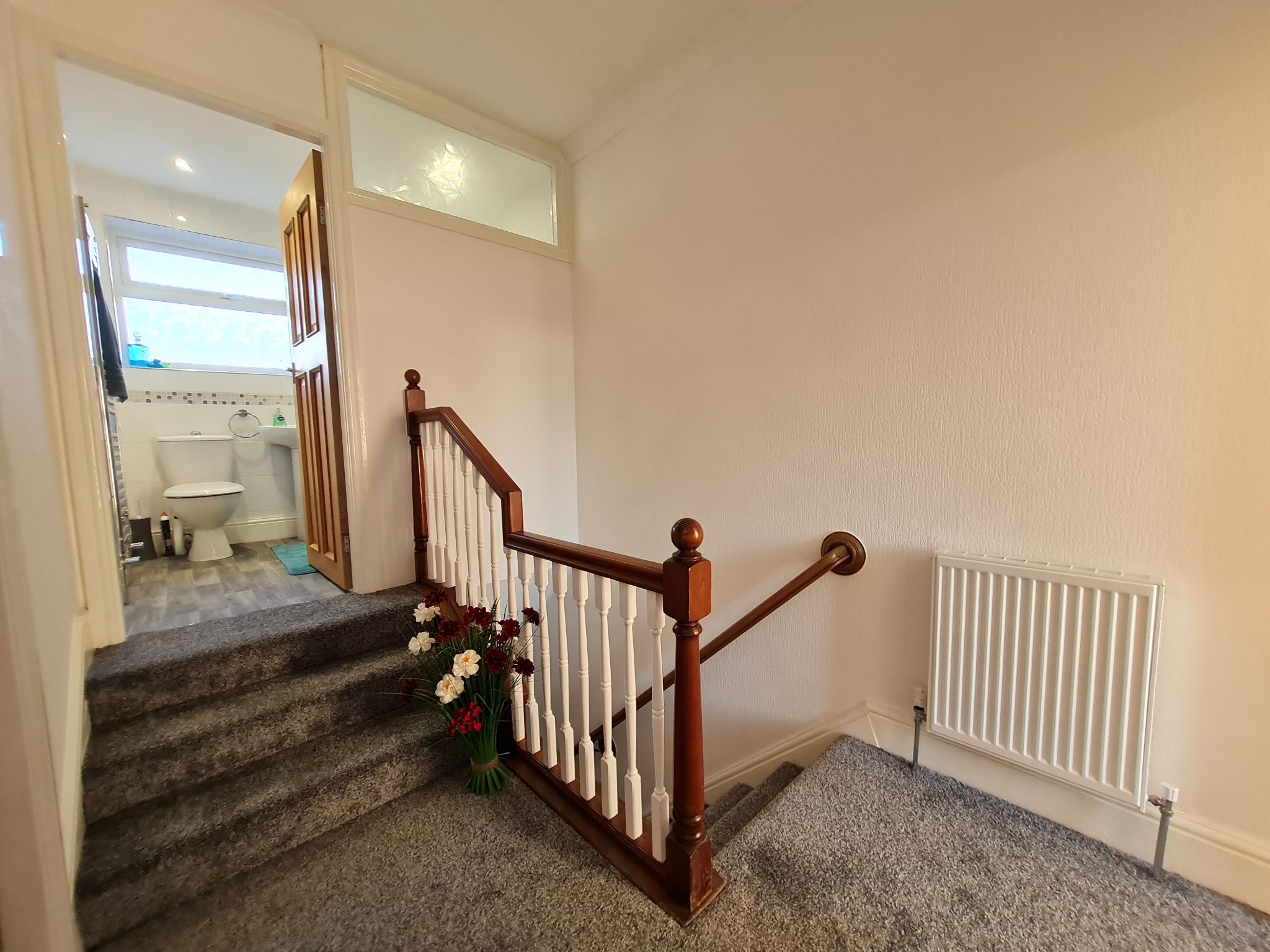 3 bedroom end terraced house Let in South Ribble - hallway