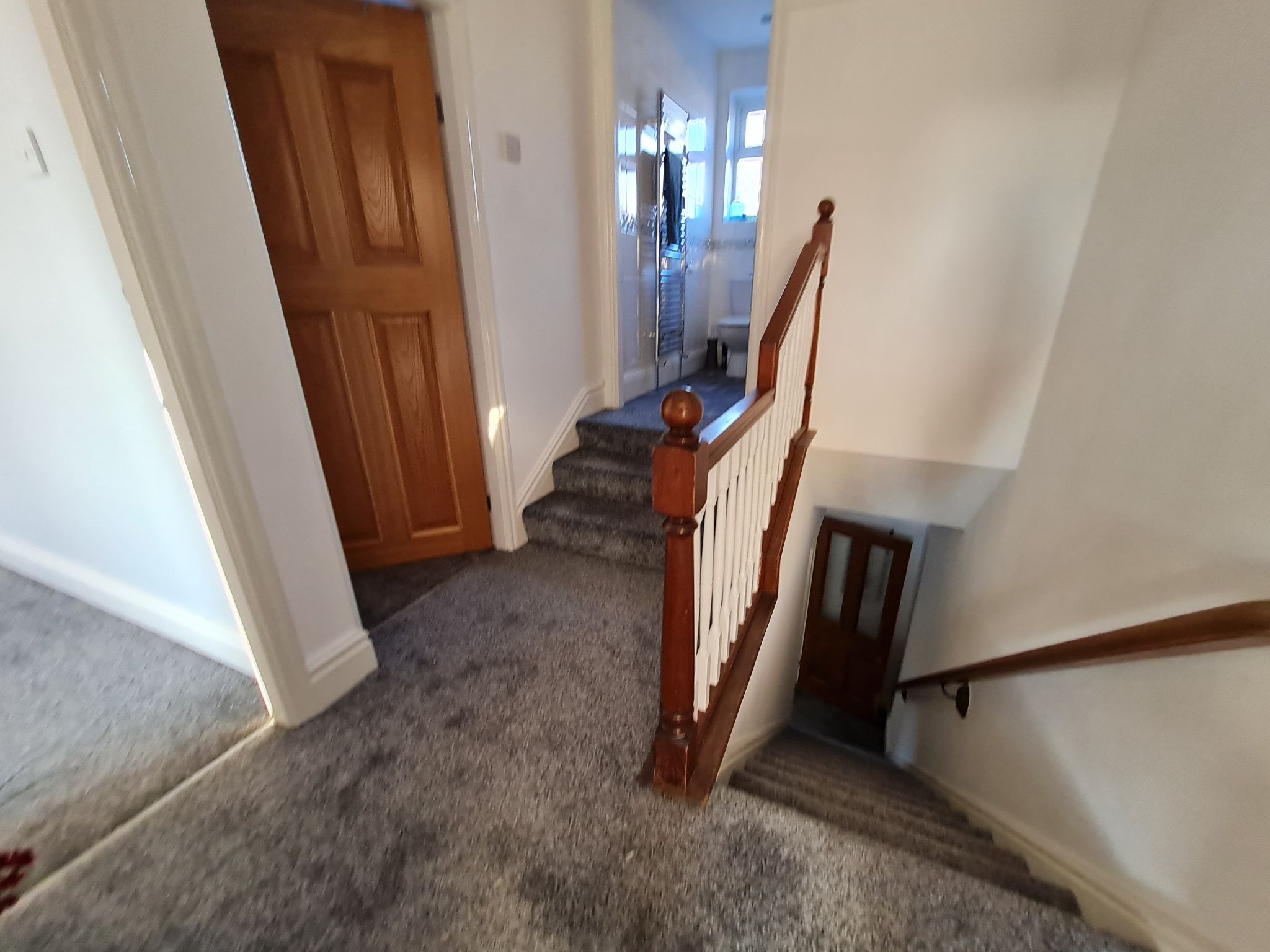 3 bedroom end terraced house Let in South Ribble - Hallway