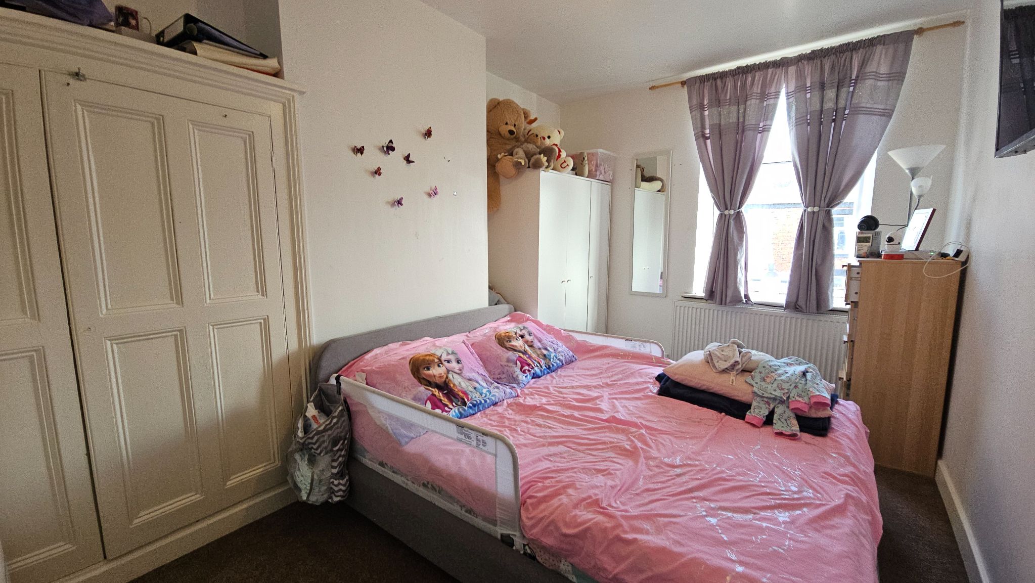 3 bedroom mid terraced house To Let in Chorley - Double Bedroom