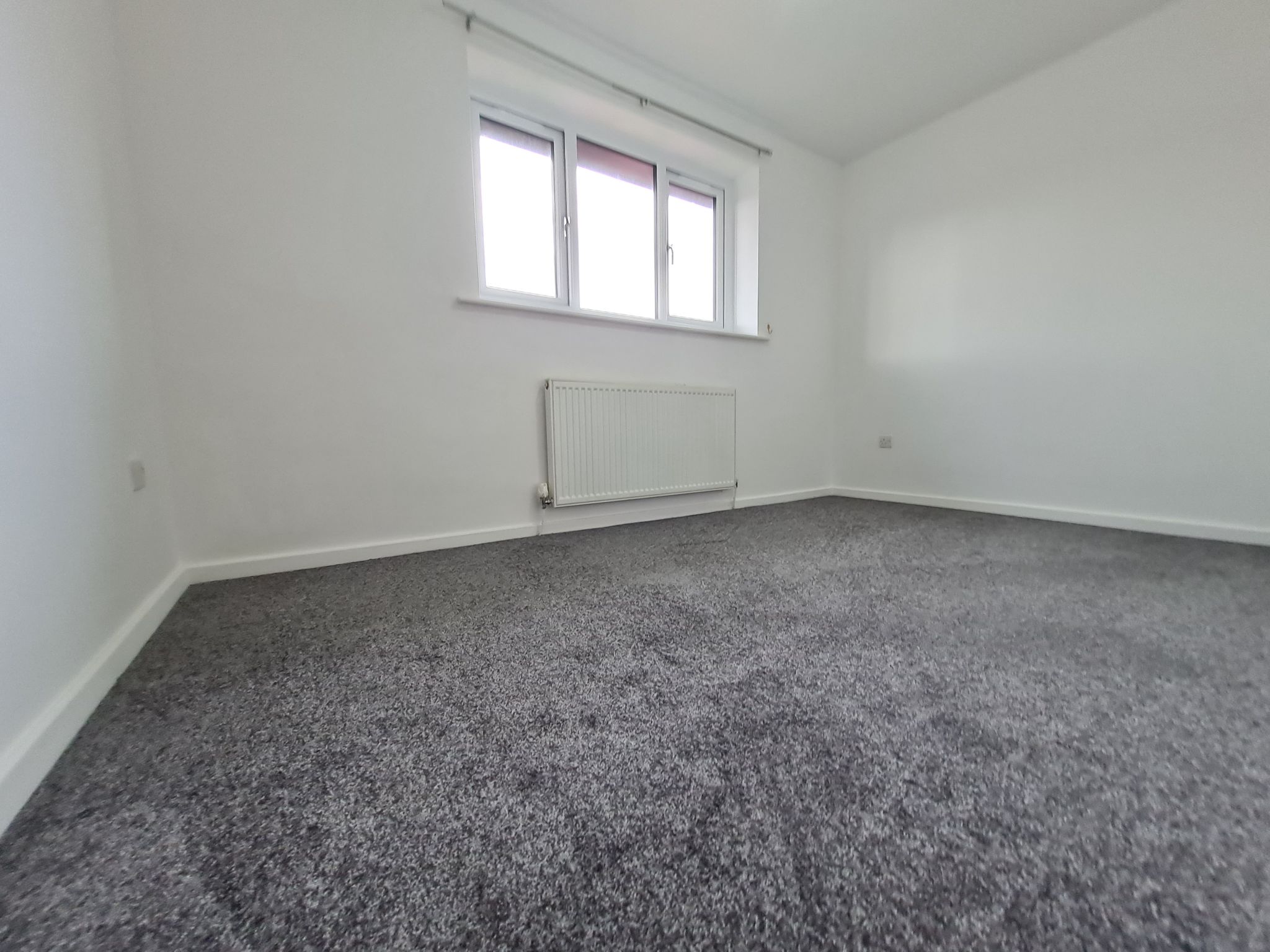2 bedroom semi-detached house Let in Chorley - bedroom