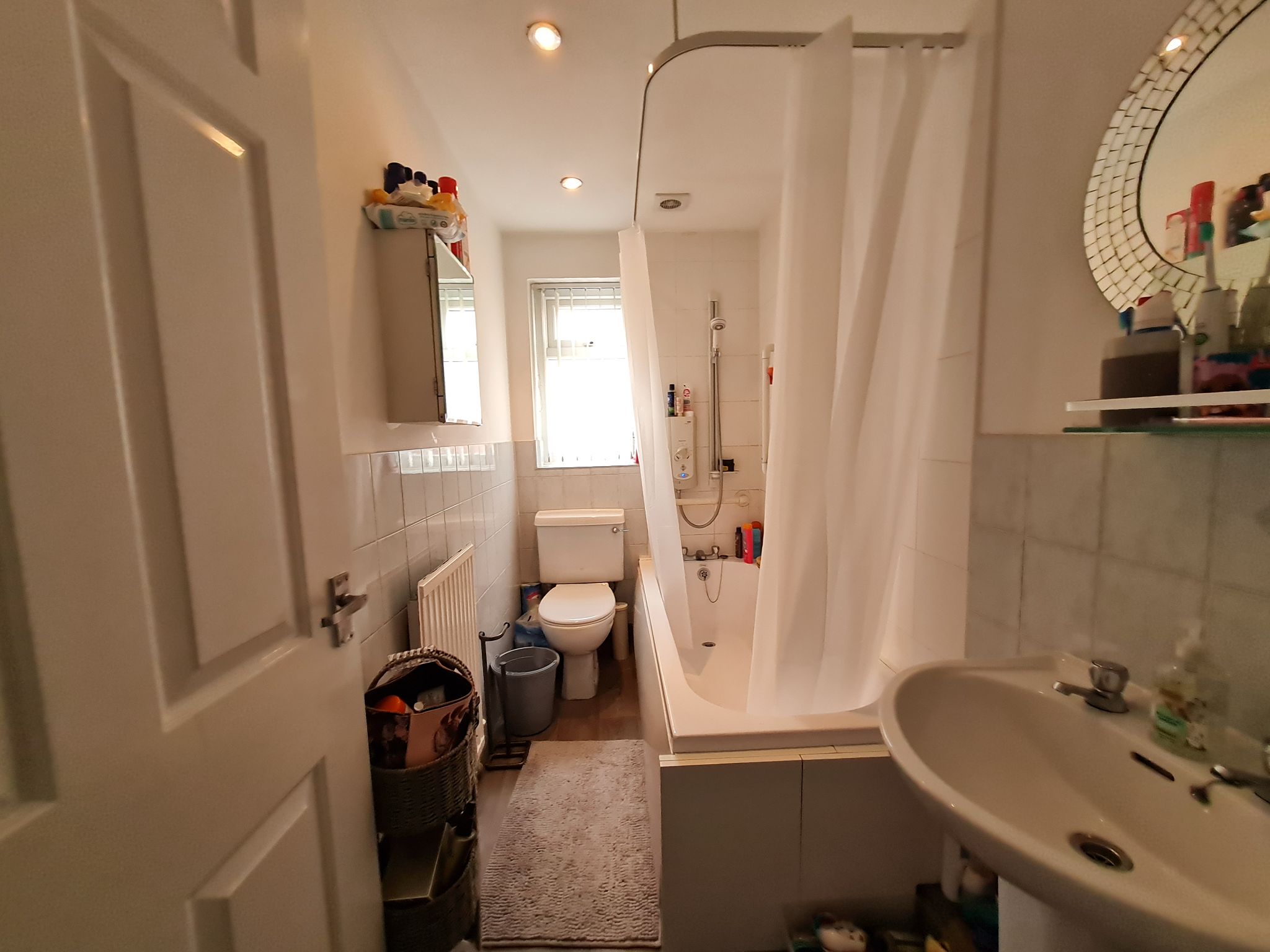 2 bedroom semi-detached house Let in Chorley - Photograph 5