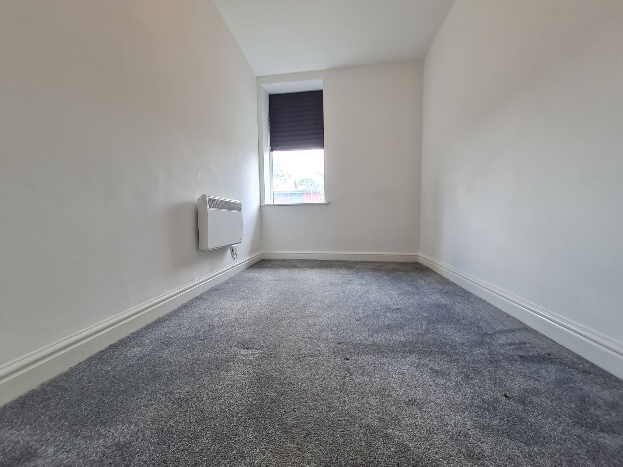 2 bedroom ground floor flat/apartment Let in Chorley - bedroom 2