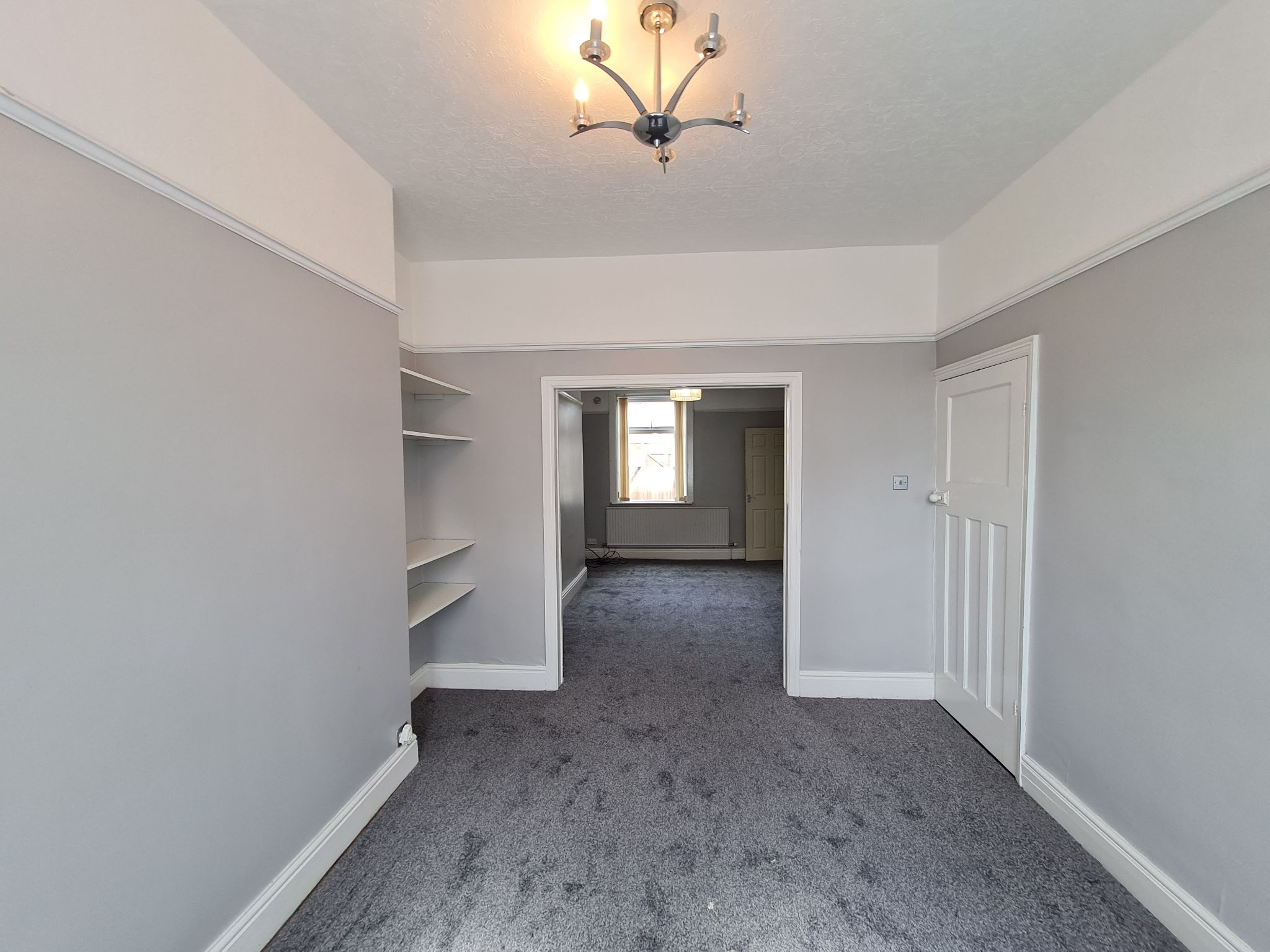 2 bedroom mid terraced house Let in Chorley - Lounge