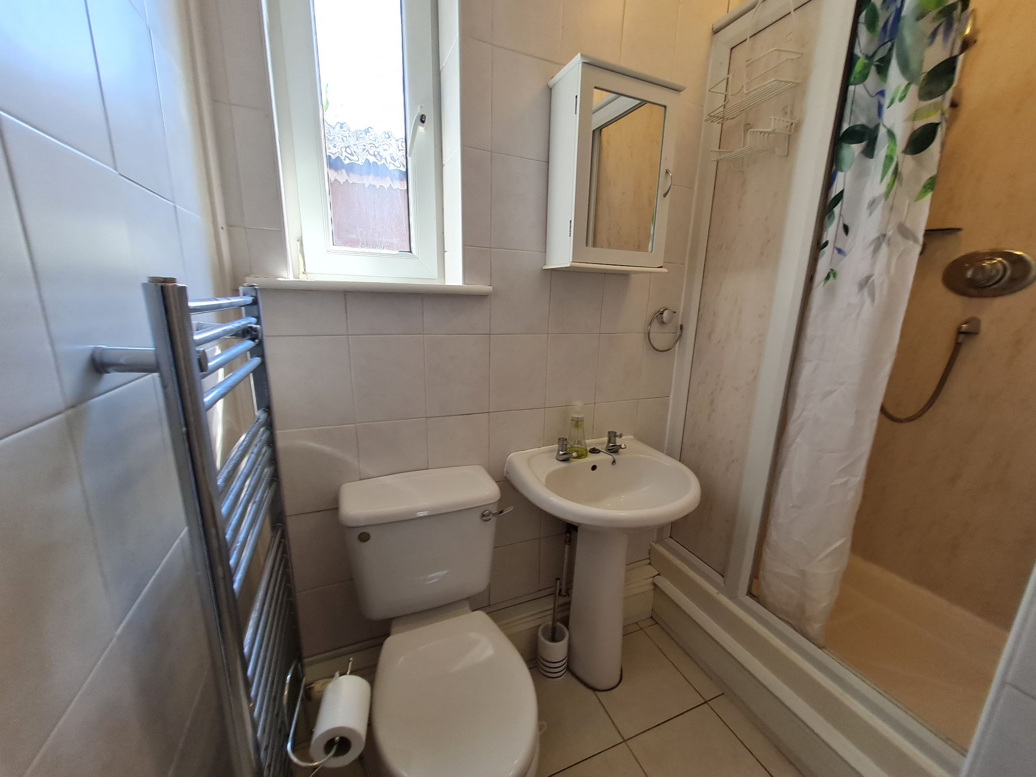 3 bedroom semi-detached dormer house Let Agreed in Chorley - family bathroom