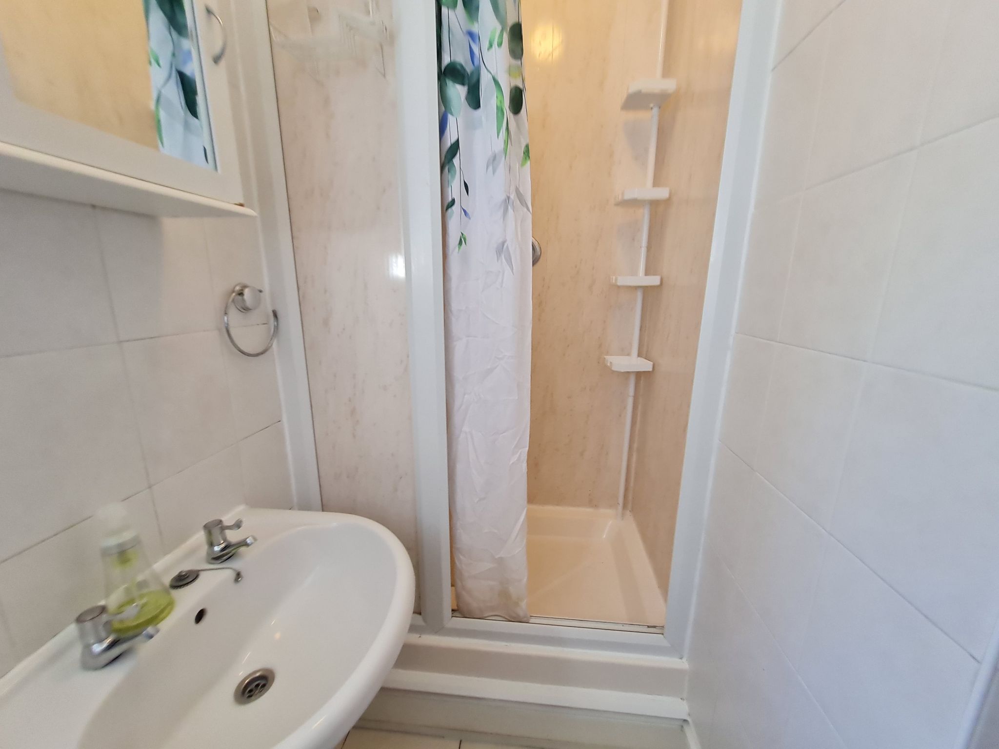 3 bedroom semi-detached dormer house Let Agreed in Chorley - family bathroom