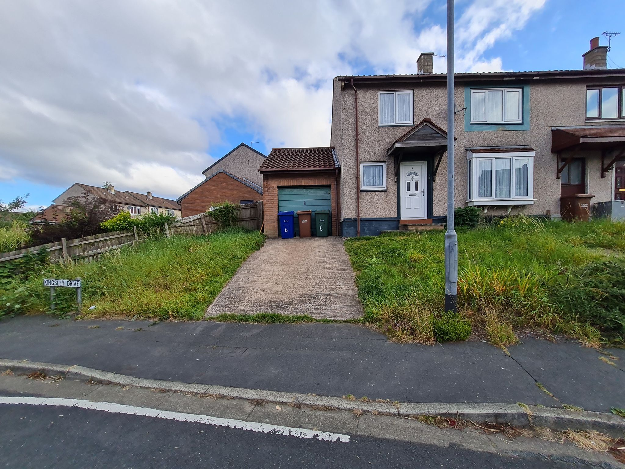 3 bedroom semi-detached house Let in Chorley - Property photograph
