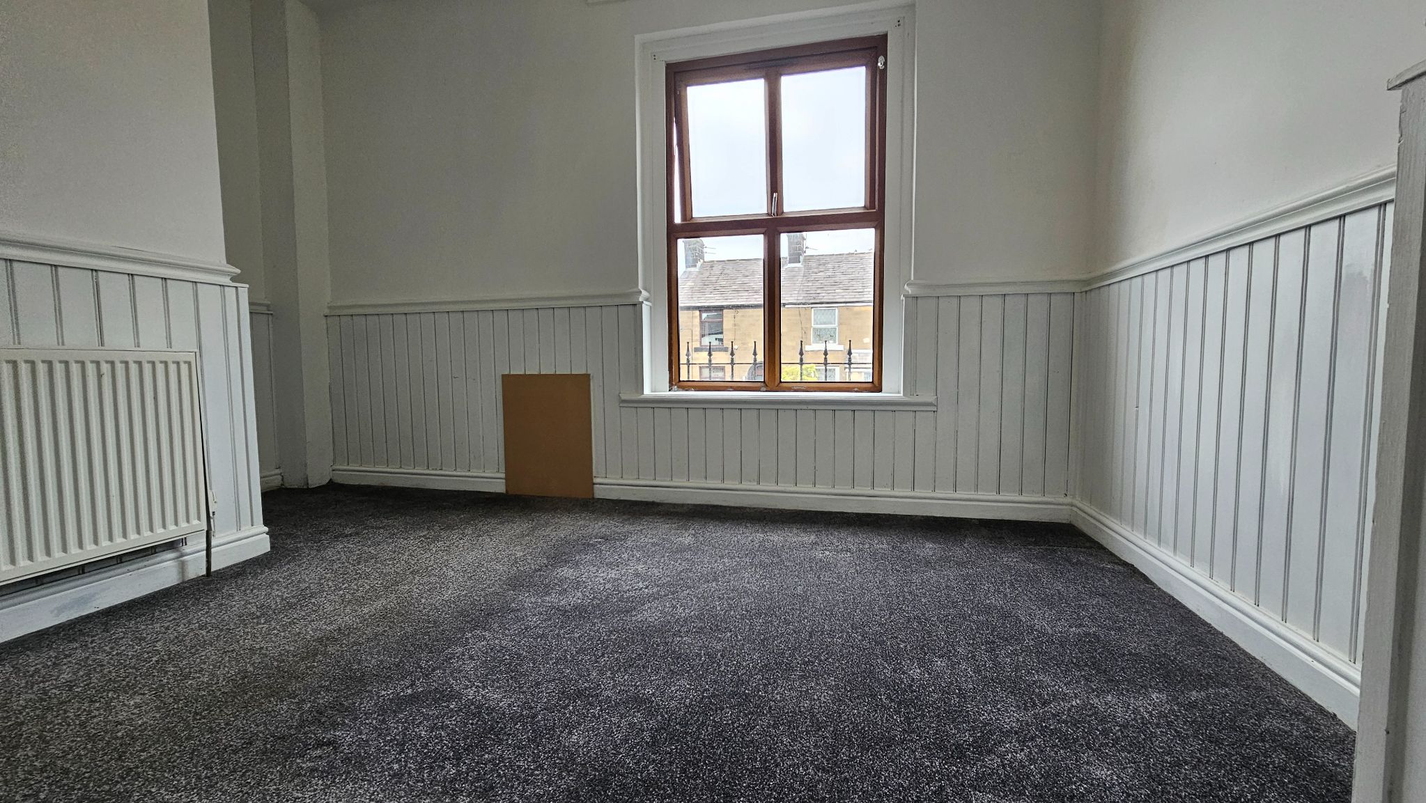 2 bedroom mid terraced house Let in Chorley - Photograph 8