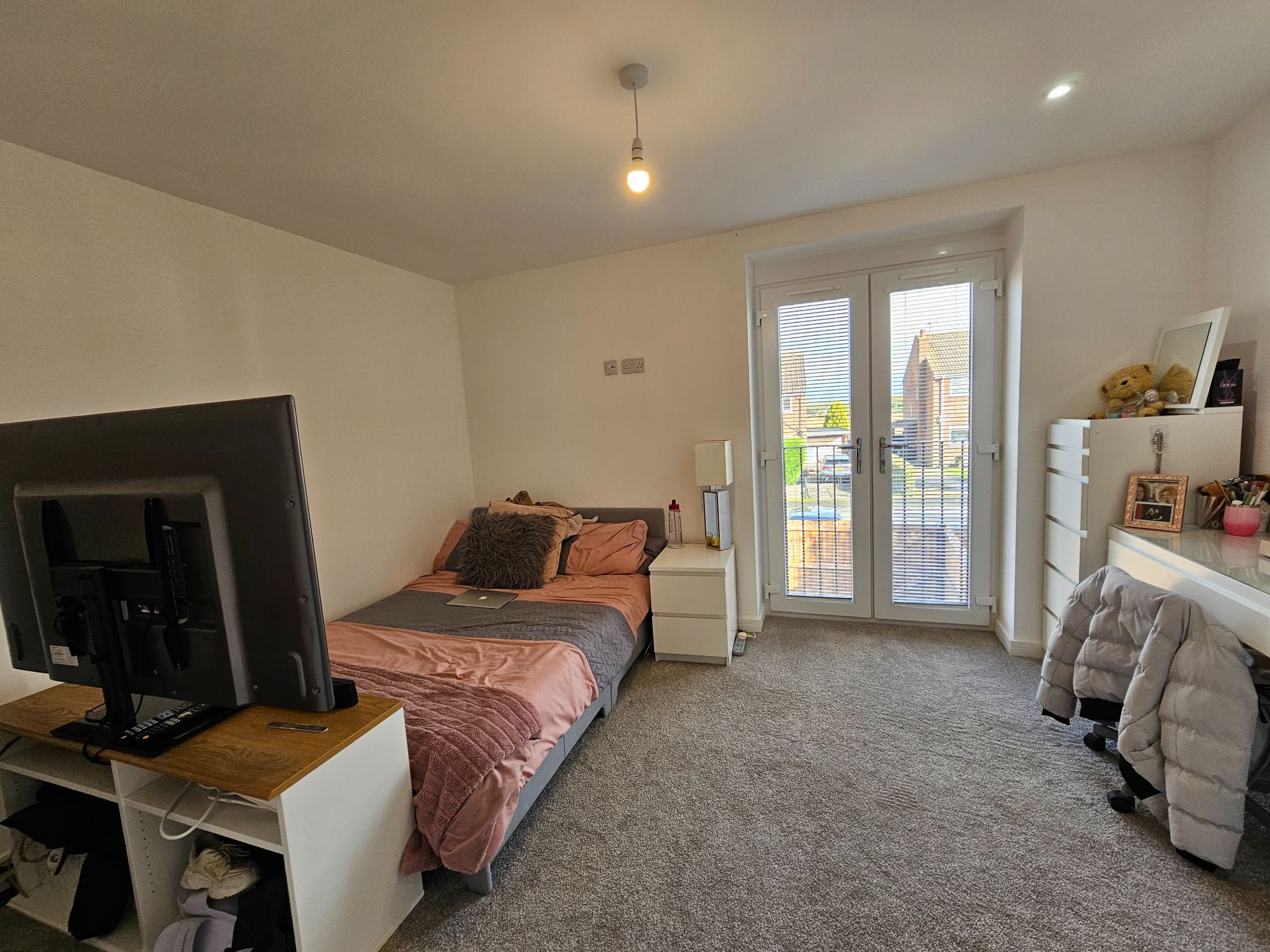 3 bedroom semi-detached house Let in Chorley - Bedroom