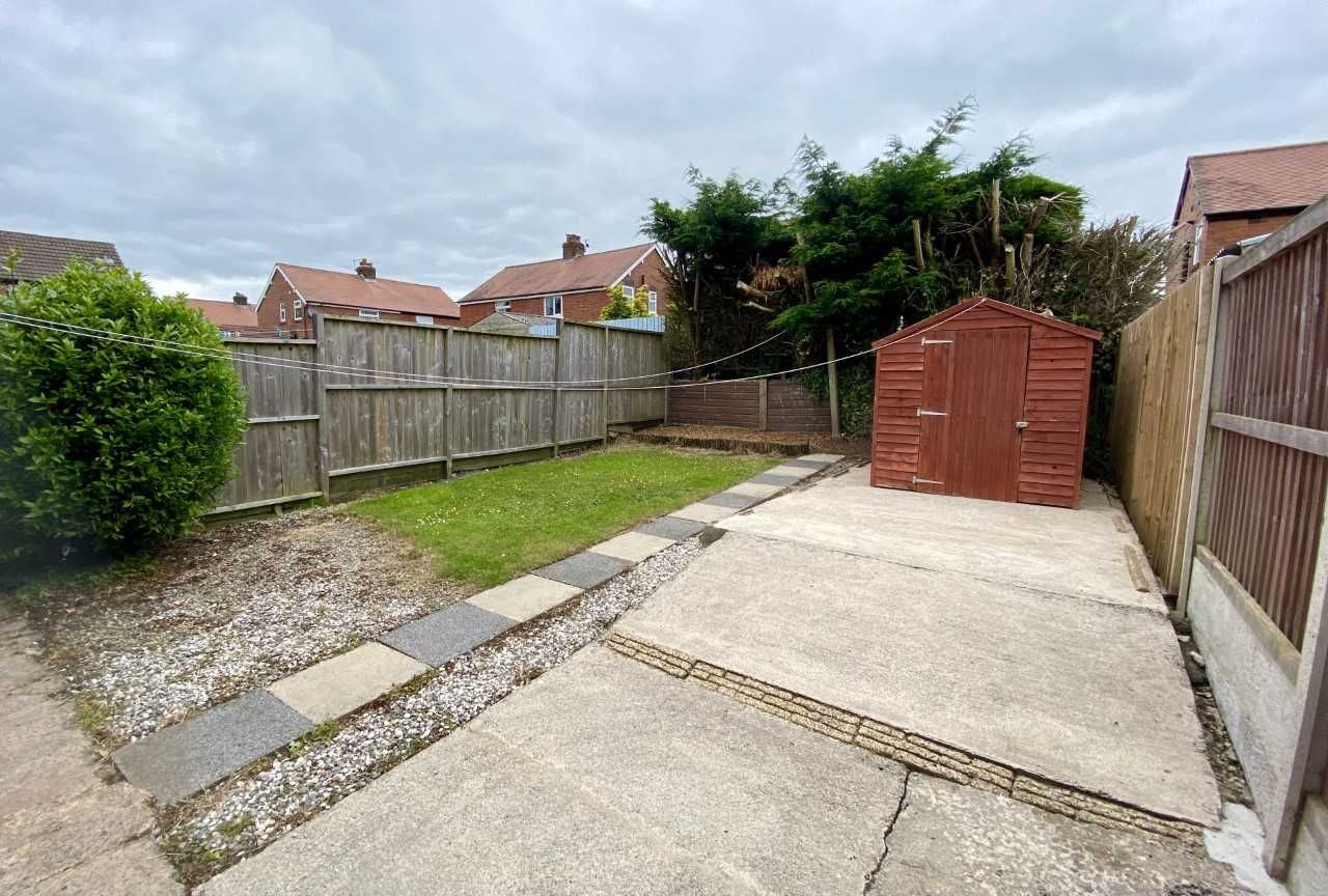 2 bedroom semi-detached house To Let in Preston - Photograph 11