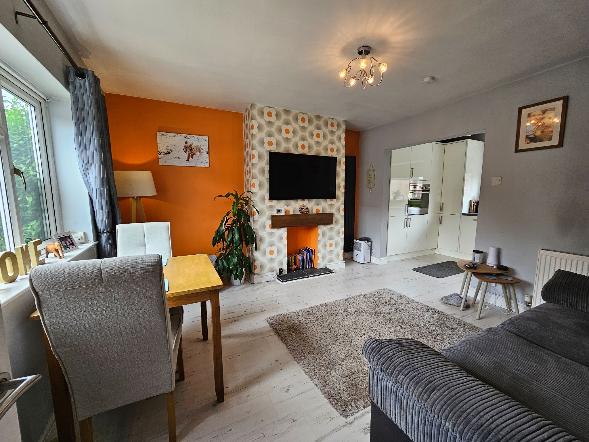 2 bedroom semi-detached house To Let in Preston - Property photograph