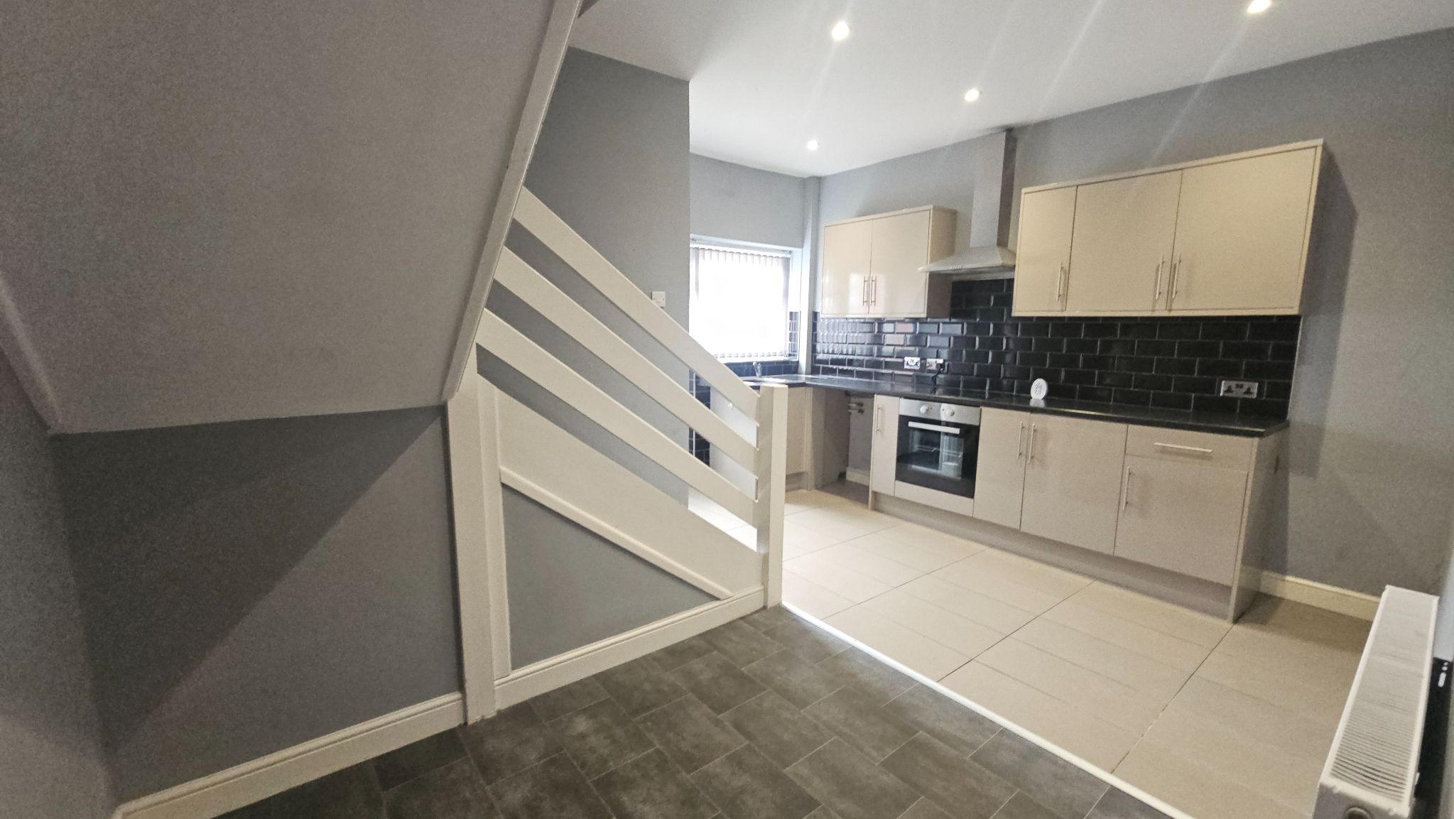 3 bedroom end terraced house To Let in Chorley - Property photograph