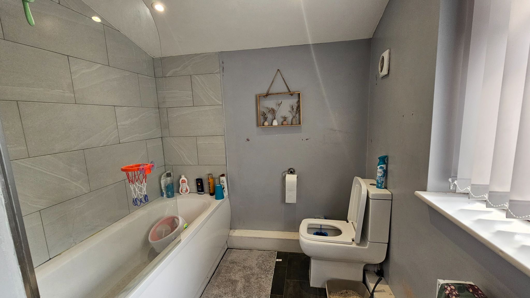 3 bedroom end terraced house To Let in Chorley - family bathroom