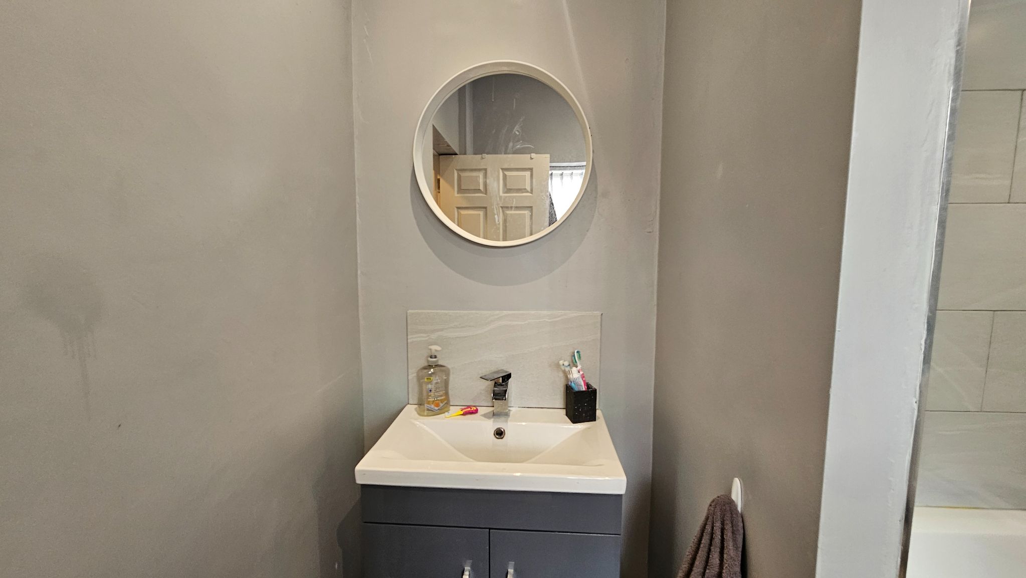 3 bedroom end terraced house To Let in Chorley - family bathroom