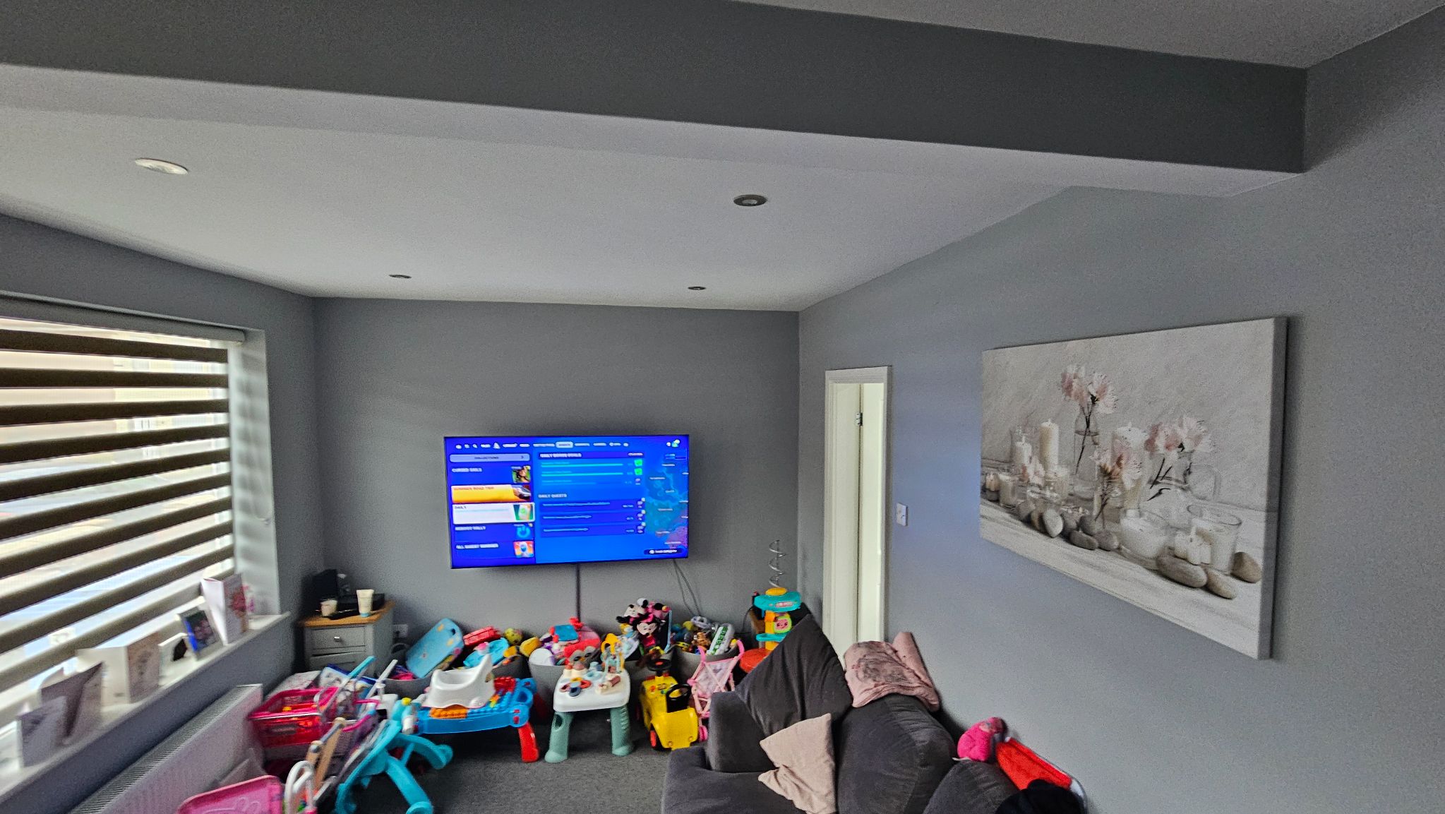 3 bedroom end terraced house Let in Chorley - Property photograph