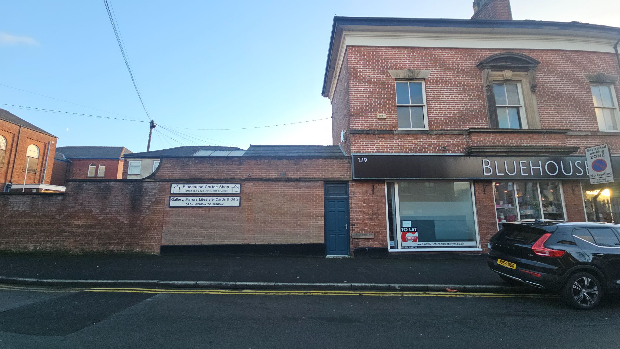 2 bedroom apartment flat/apartment To Let in Chorley - Entrance
