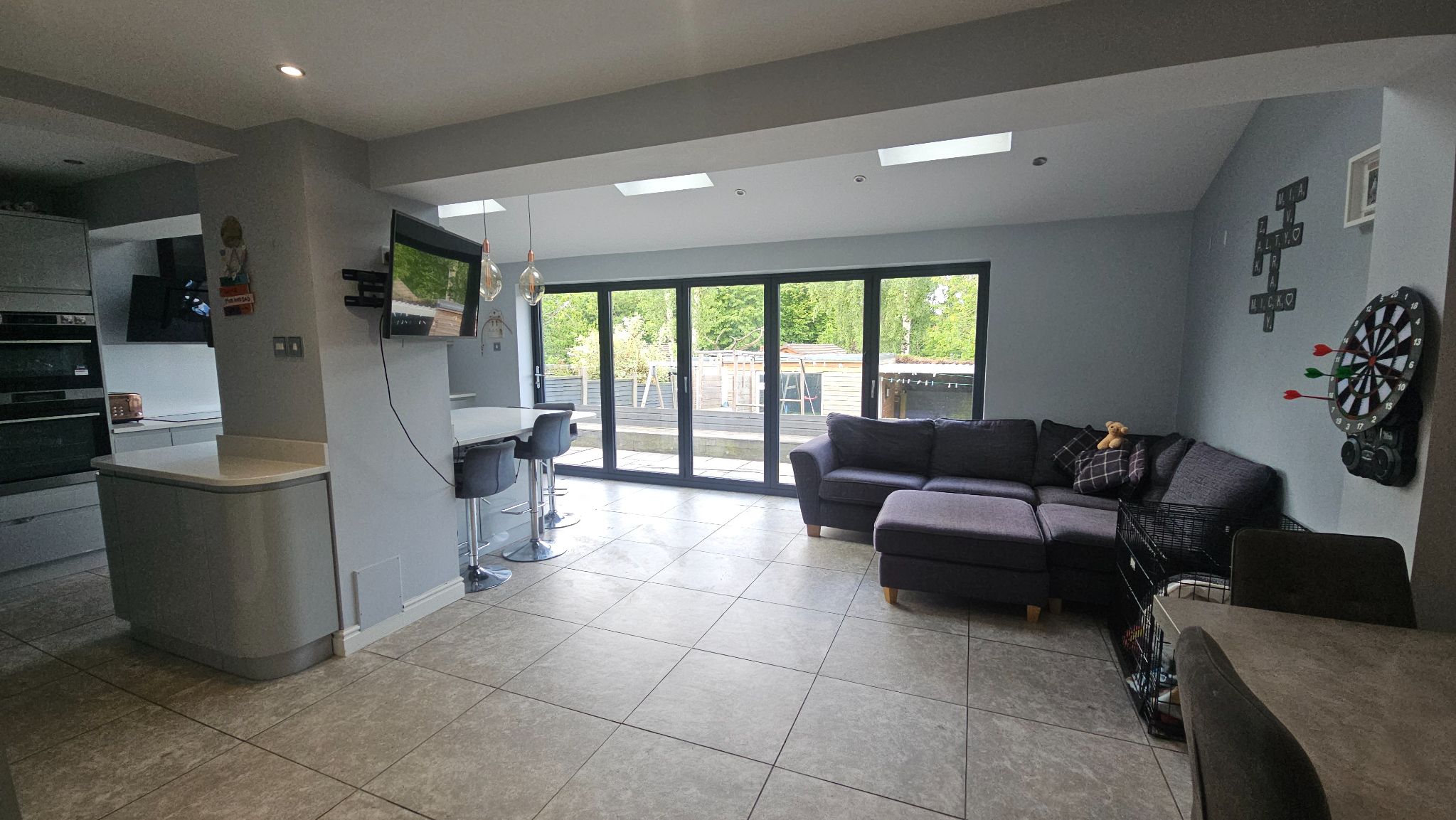 4 bedroom semi-detached house To Let in Chorley - Property photograph