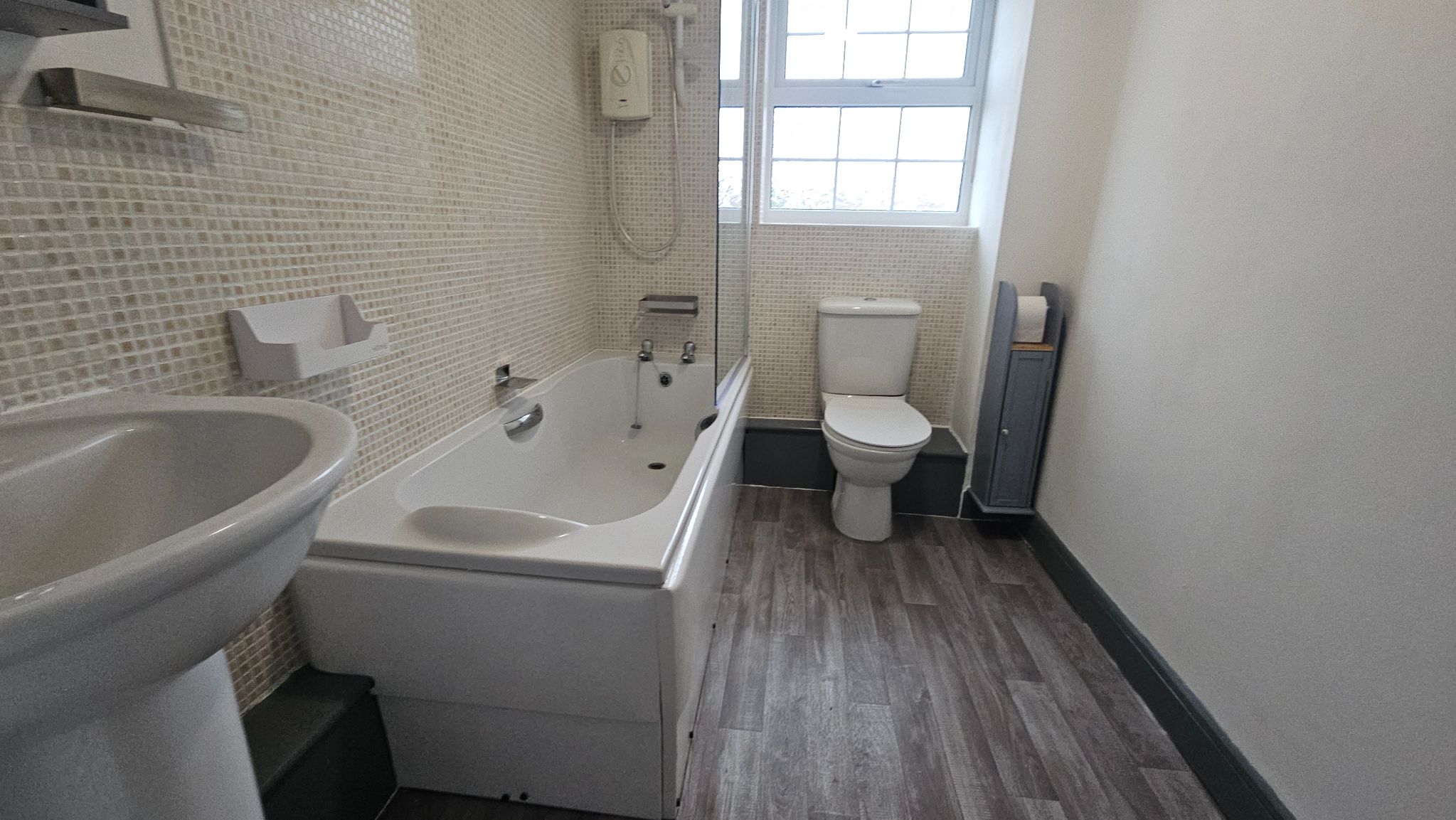 2 bedroom apartment flat/apartment Let Agreed in Chorley - Photograph 7