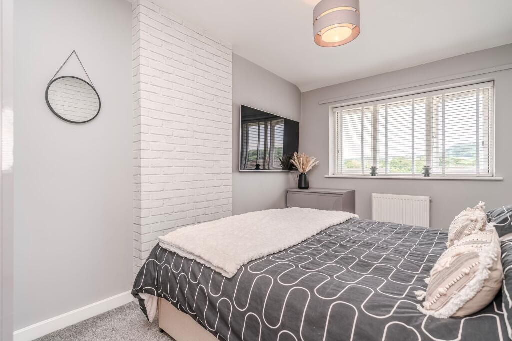 3 bedroom semi-detached house To Let in Chorley - bedroom