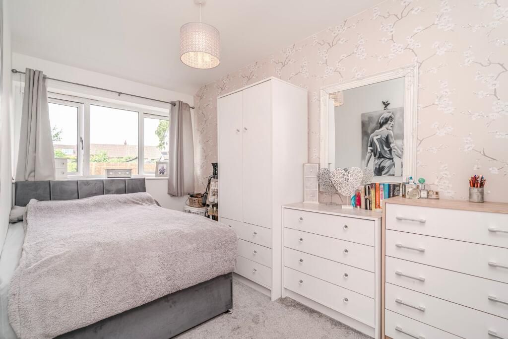 3 bedroom semi-detached house To Let in Chorley - bedroom