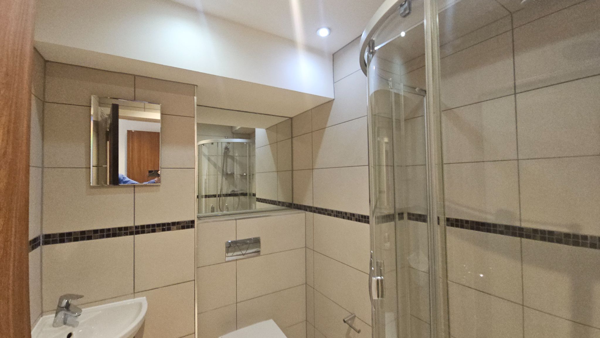 3 bedroom apartment flat/apartment To Let in King Street Manchester - bathroom