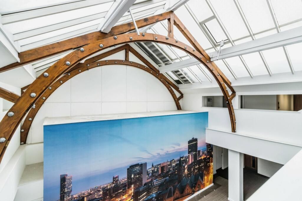 3 bedroom apartment flat/apartment To Let in King Street Manchester - Arch way