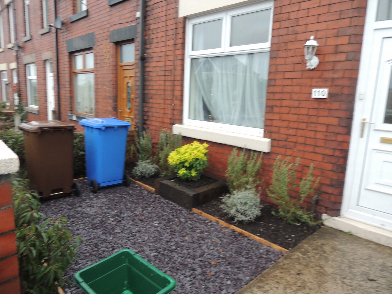 3 bedroom mid terraced house Let in Chorley - Photograph 8