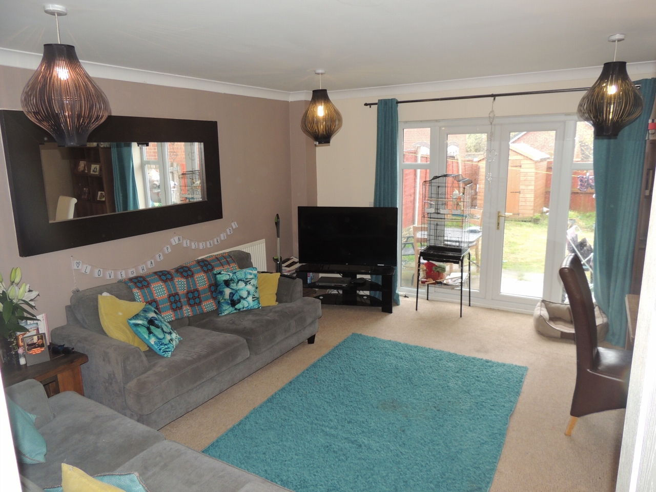 3 bedroom semi-detached house Let in Chorley - Property photograph
