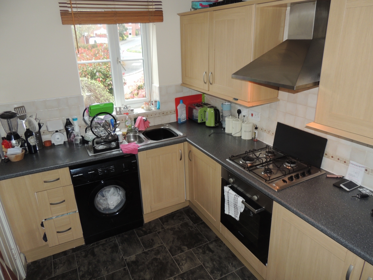 3 bedroom semi-detached house Let in Chorley - Photograph 7