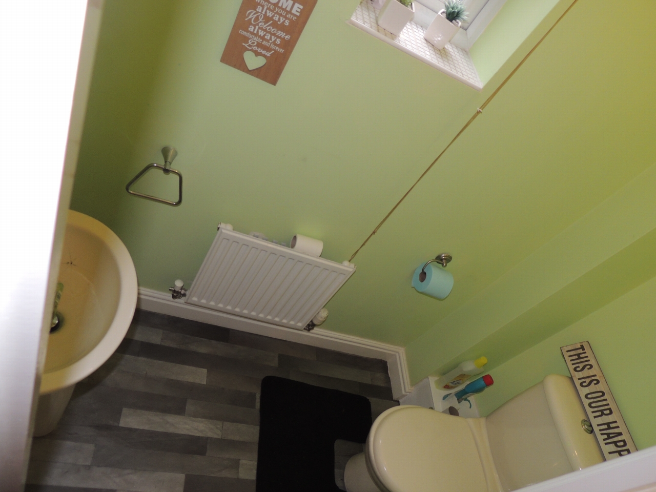 3 bedroom semi-detached house Let in Chorley - Photograph 8