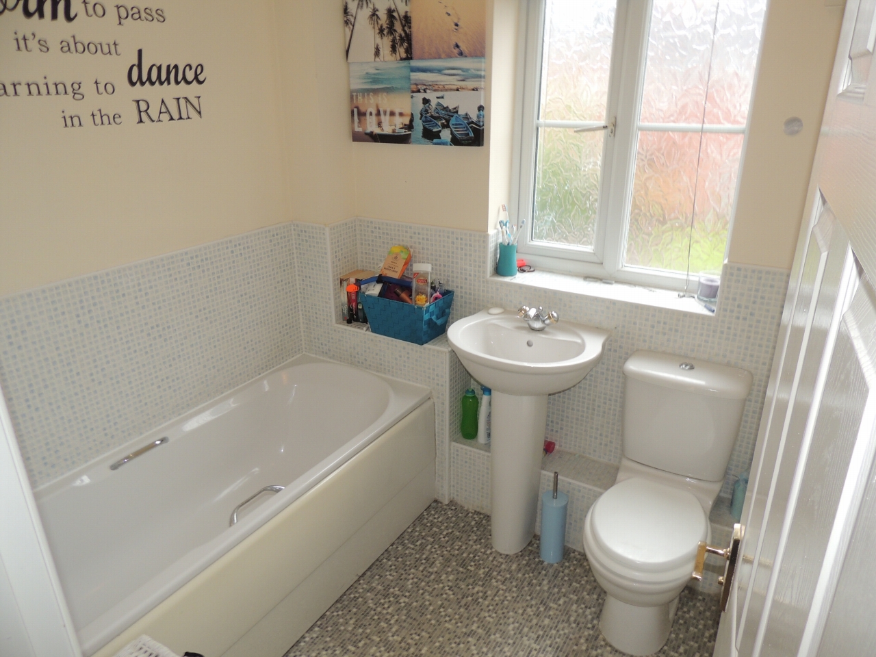 3 bedroom semi-detached house Let in Chorley - Photograph 5