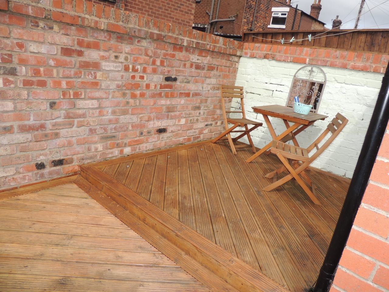 3 bedroom mid terraced house Let in Chorley - Photograph 14