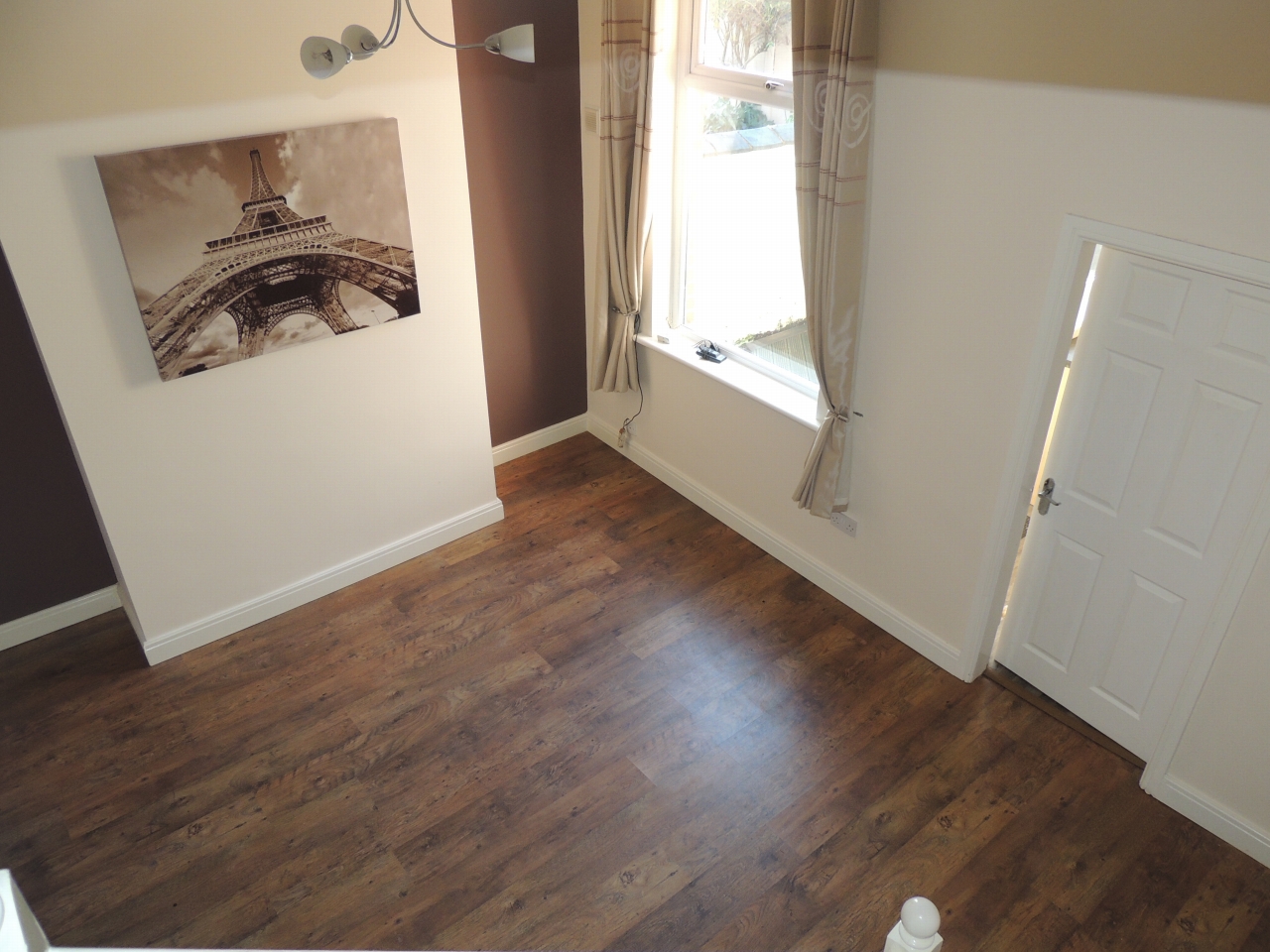 3 bedroom mid terraced house Let in Chorley - Photograph 6