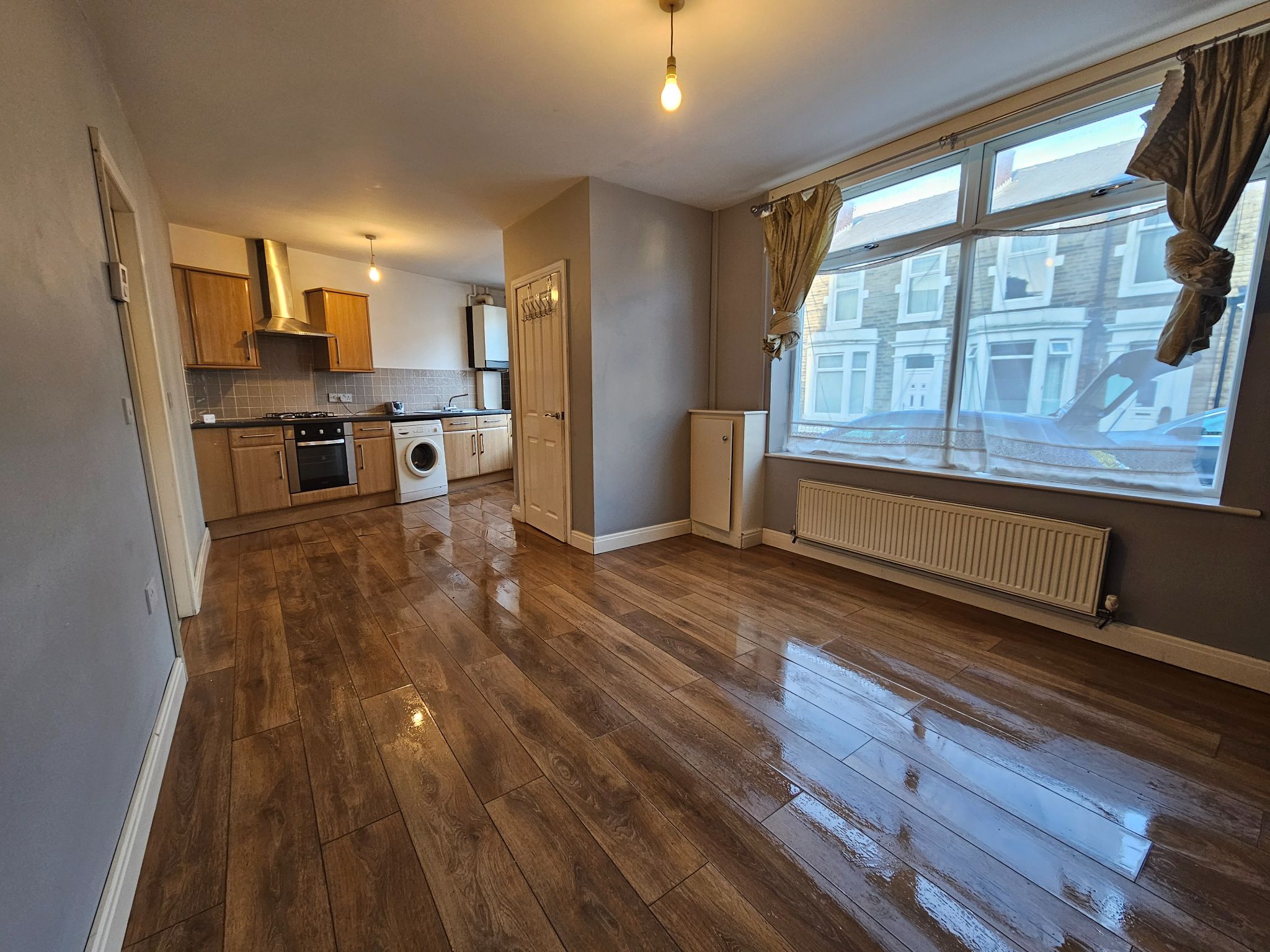 1 bedroom apartment flat/apartment Let in Chorley - open plan kitchen and lounge