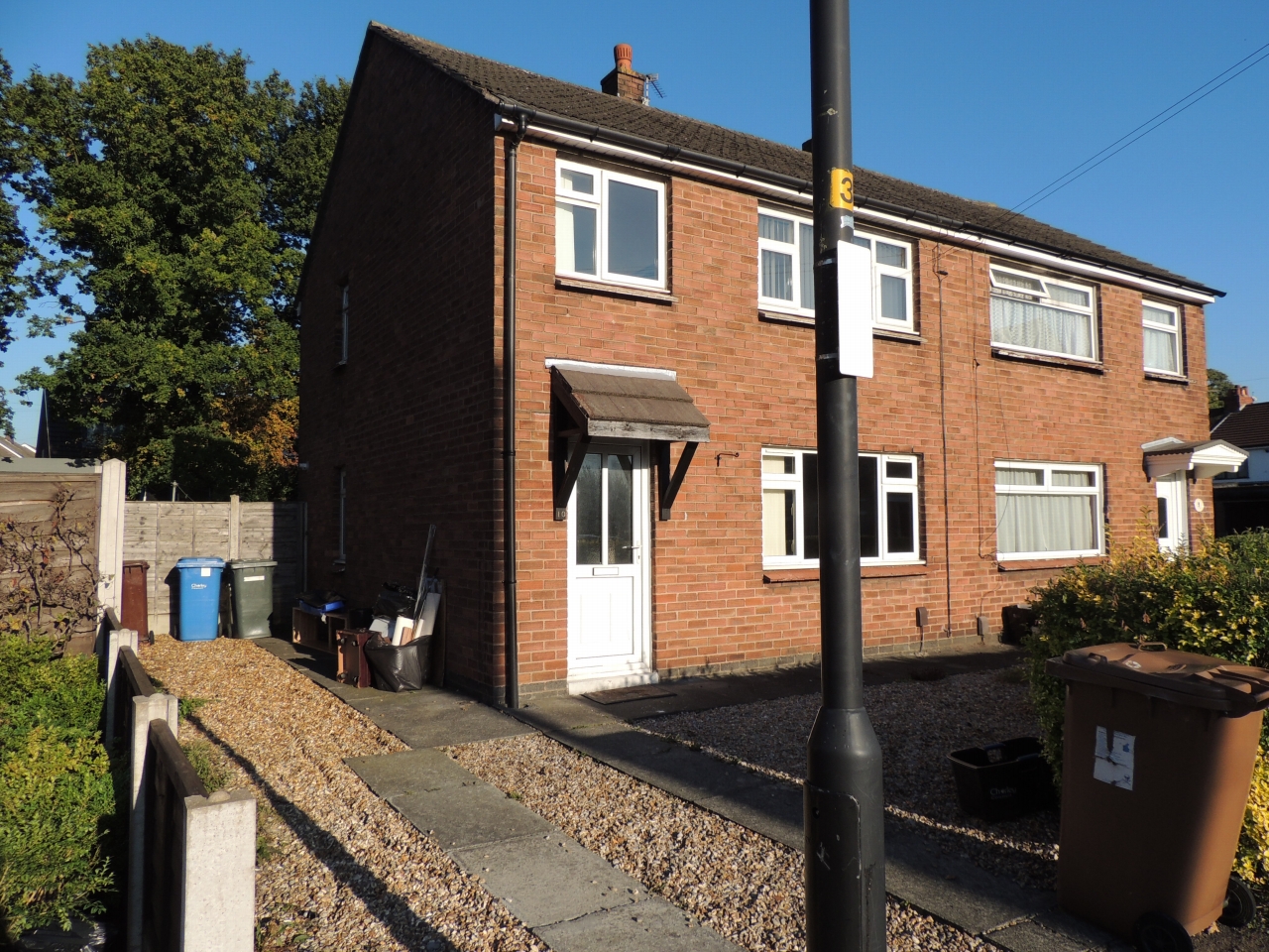 3 bedroom barn conversion house Let in Chorley - Photograph 1