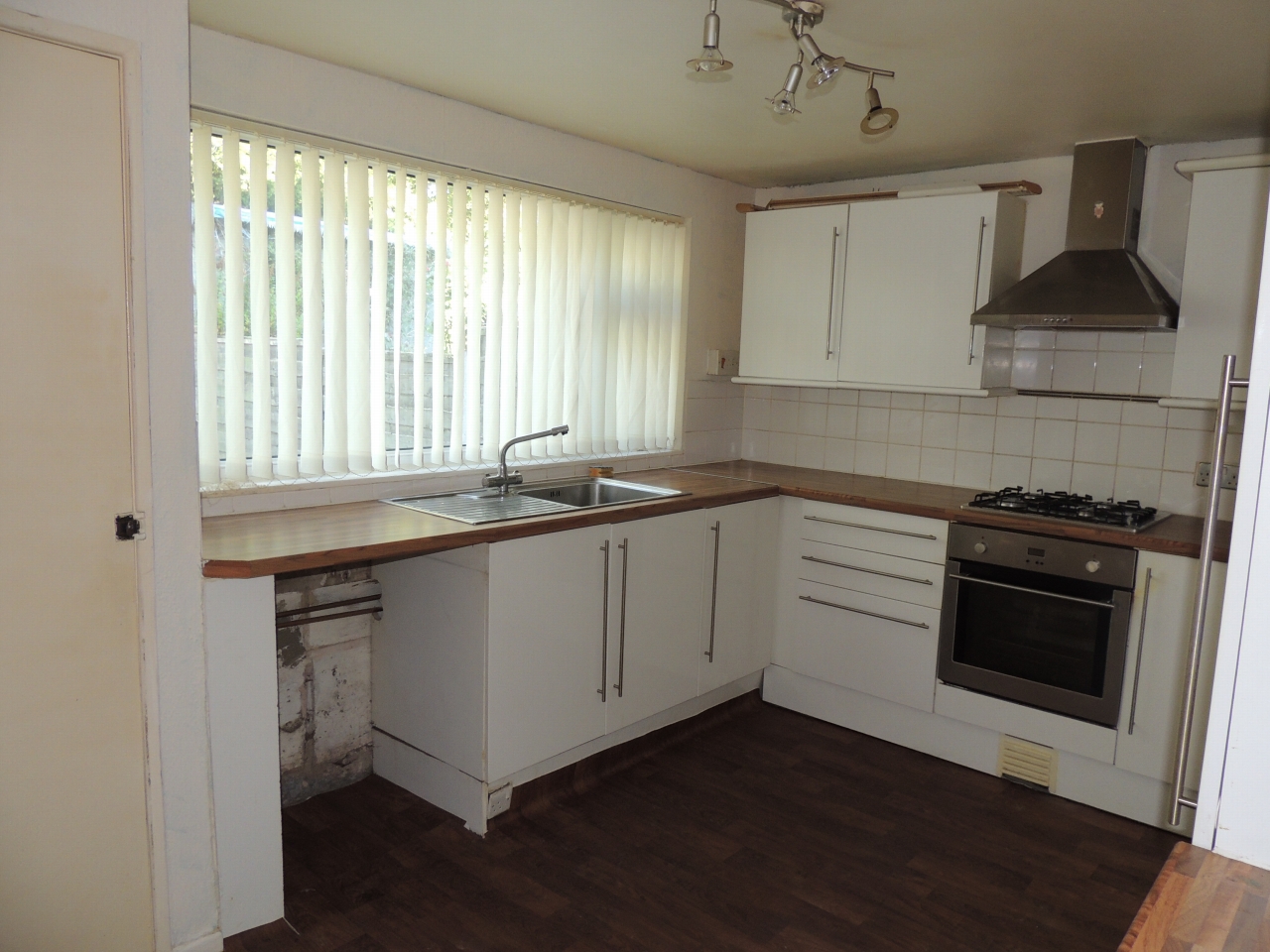 3 bedroom barn conversion house Let in Chorley - Photograph 2